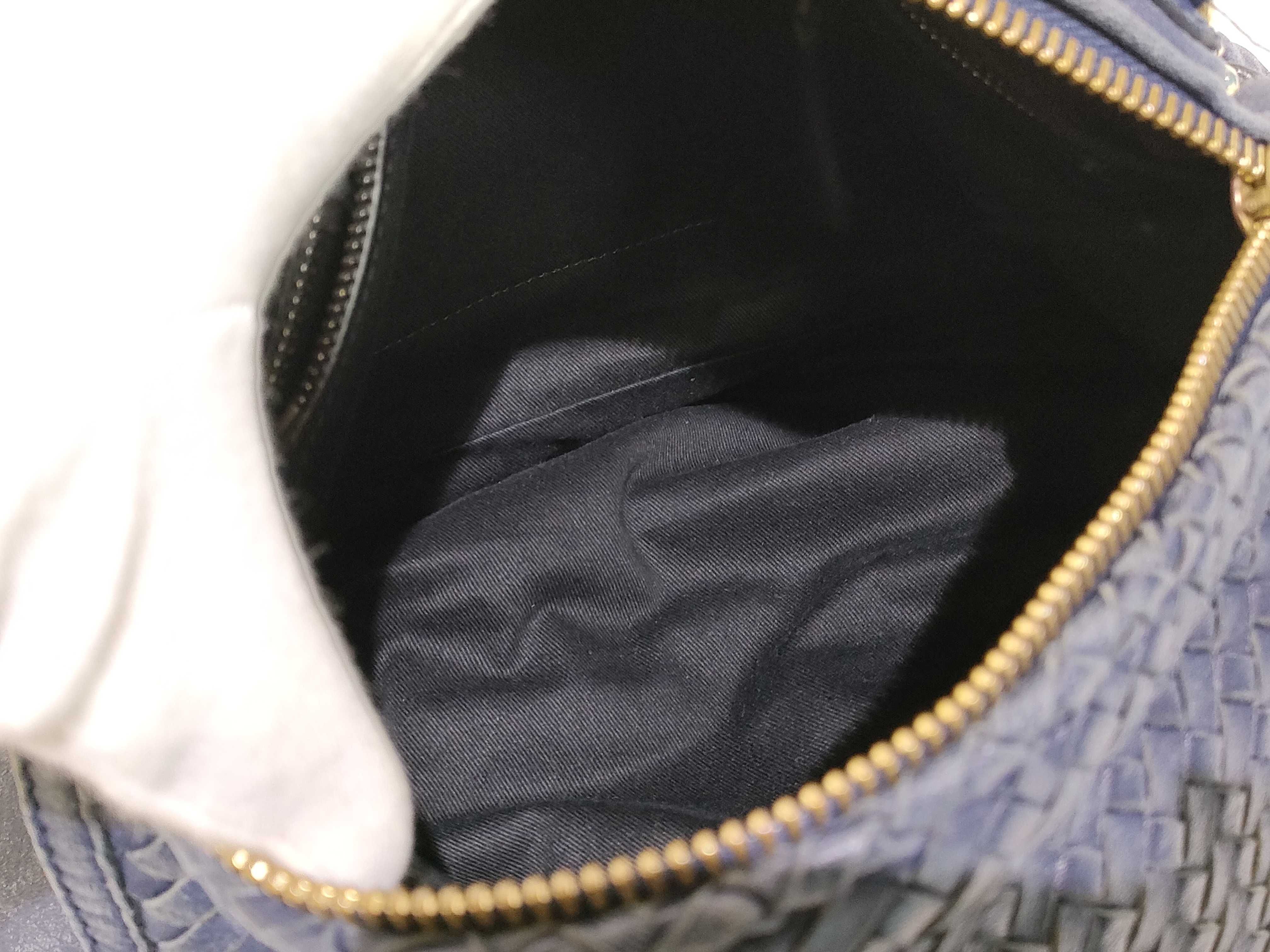 Pandora Leather 2-Way Handbag, Black — view 9