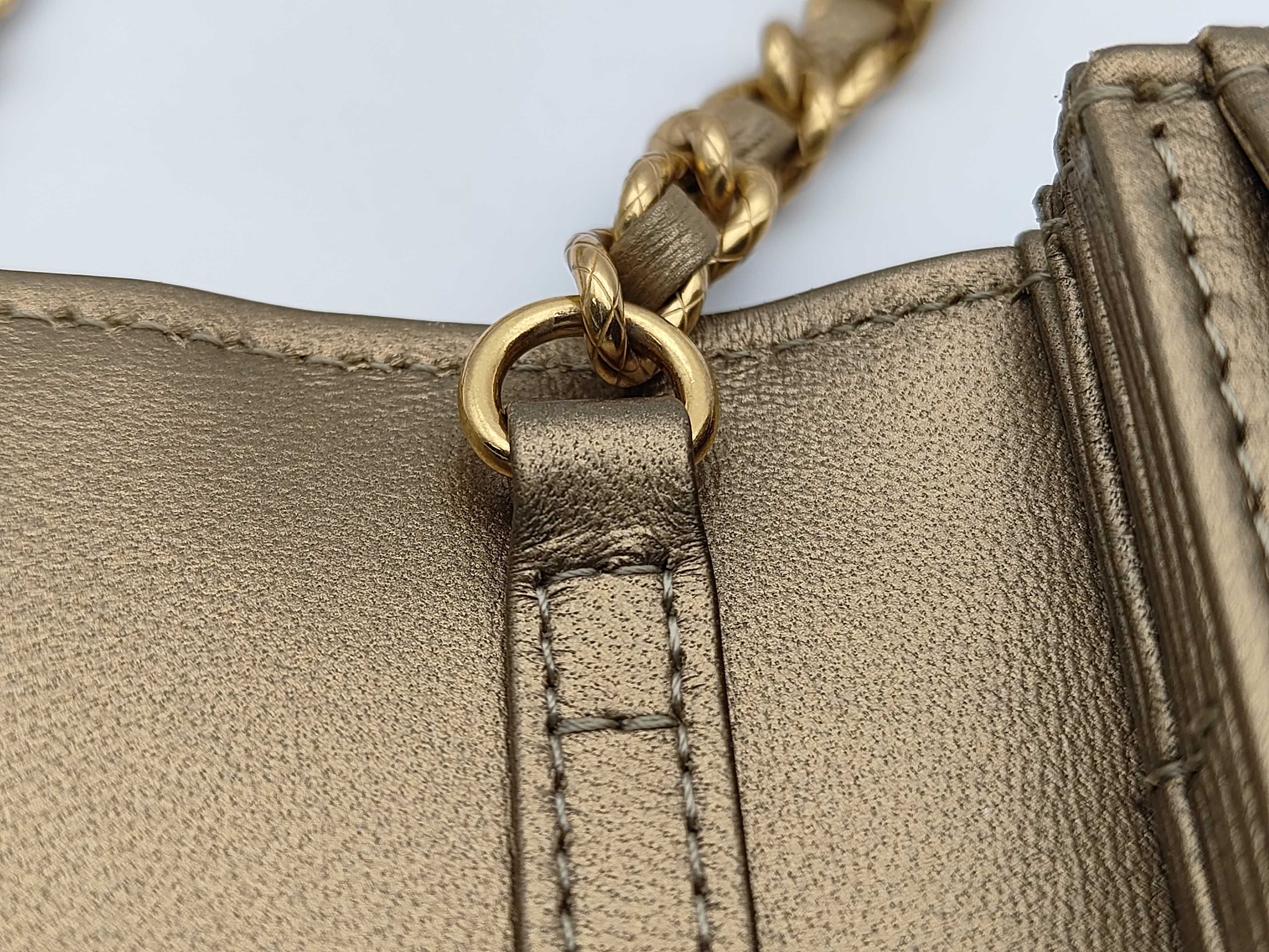 Matelassé Chain Shoulder Bag — view 4