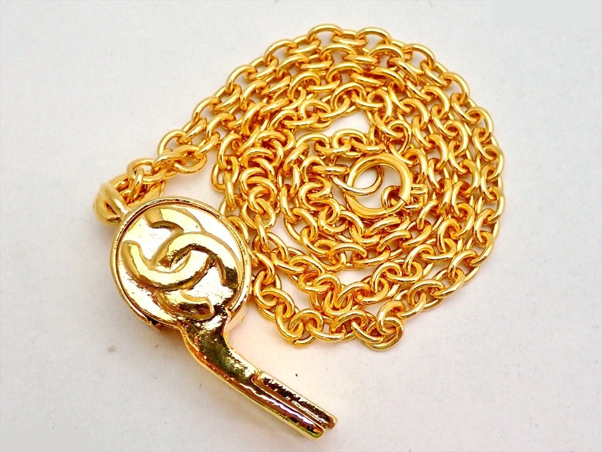 Marked 95P whistle, chain approximately 64cm — view 4