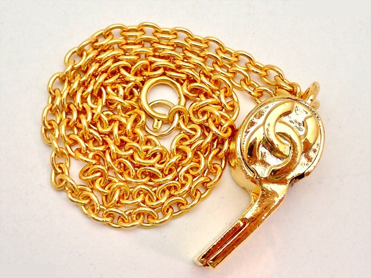 Marked 95P whistle, chain approximately 64cm — view 5