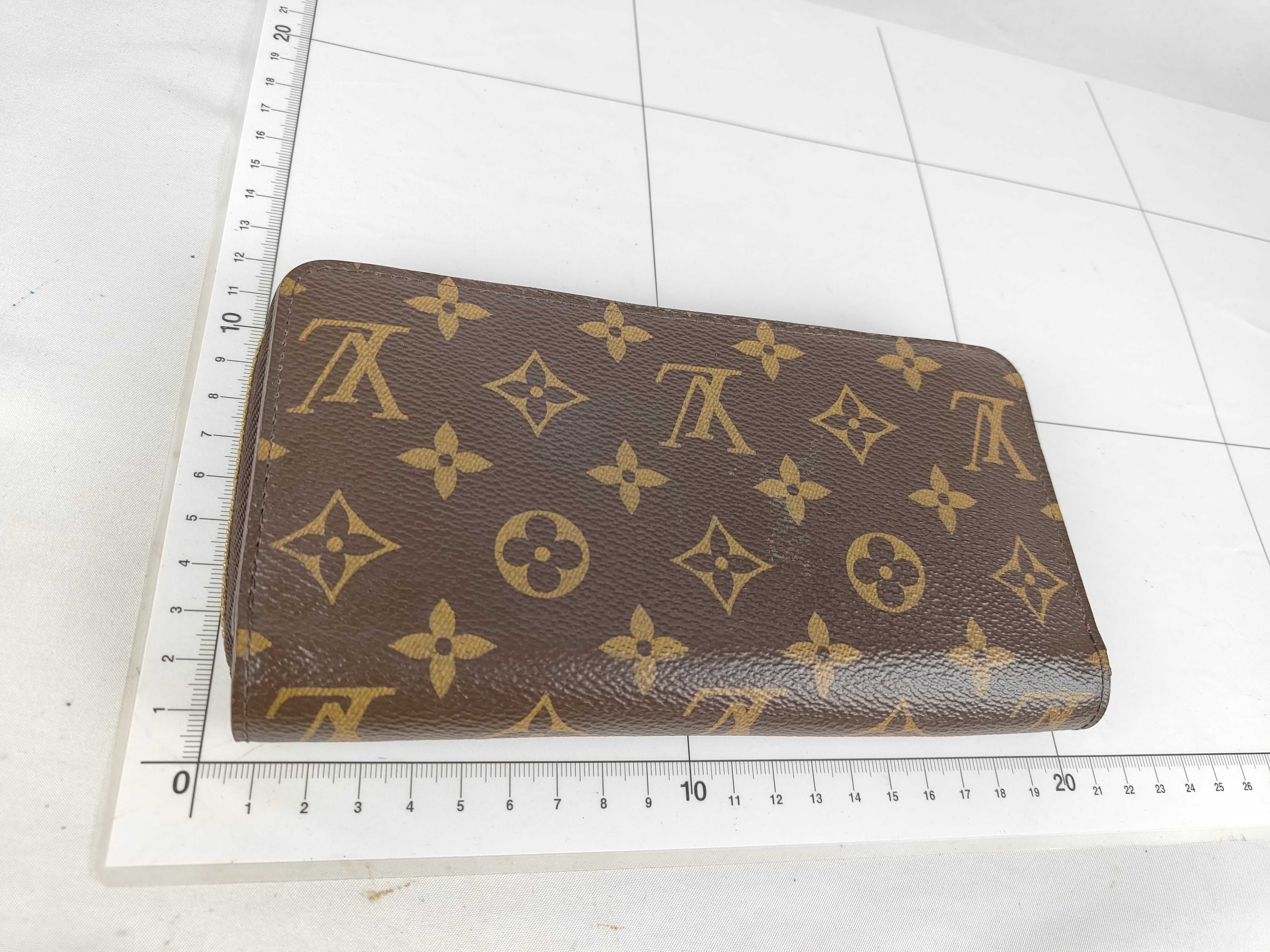 Monogram Zippy Wallet M41895 Wallet — view 2