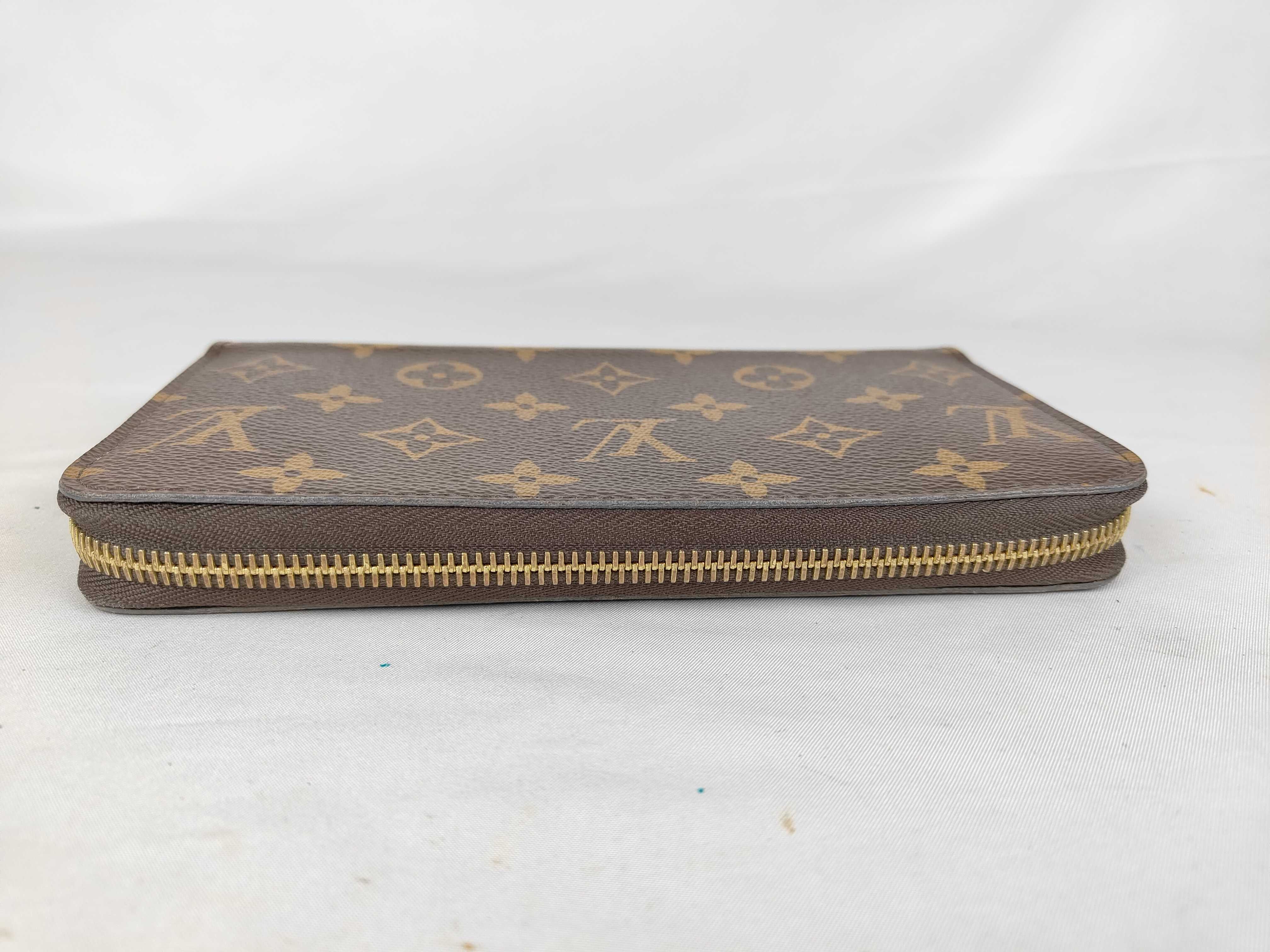Monogram Zippy Wallet M41895 Wallet — view 6