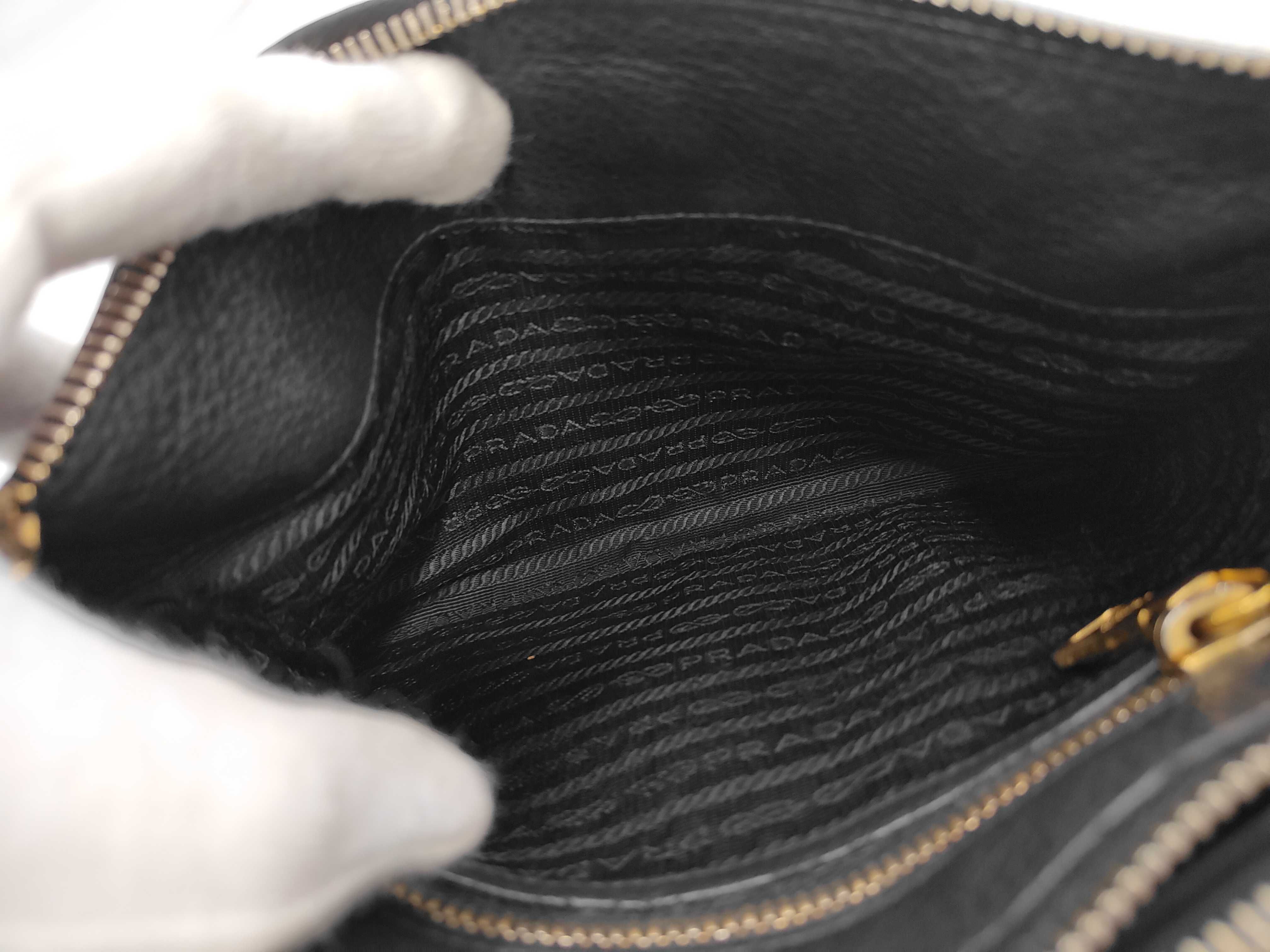 Vitello Daino Leather Double-Zip Crossbody Bag (Shoulder Bag) — view 8