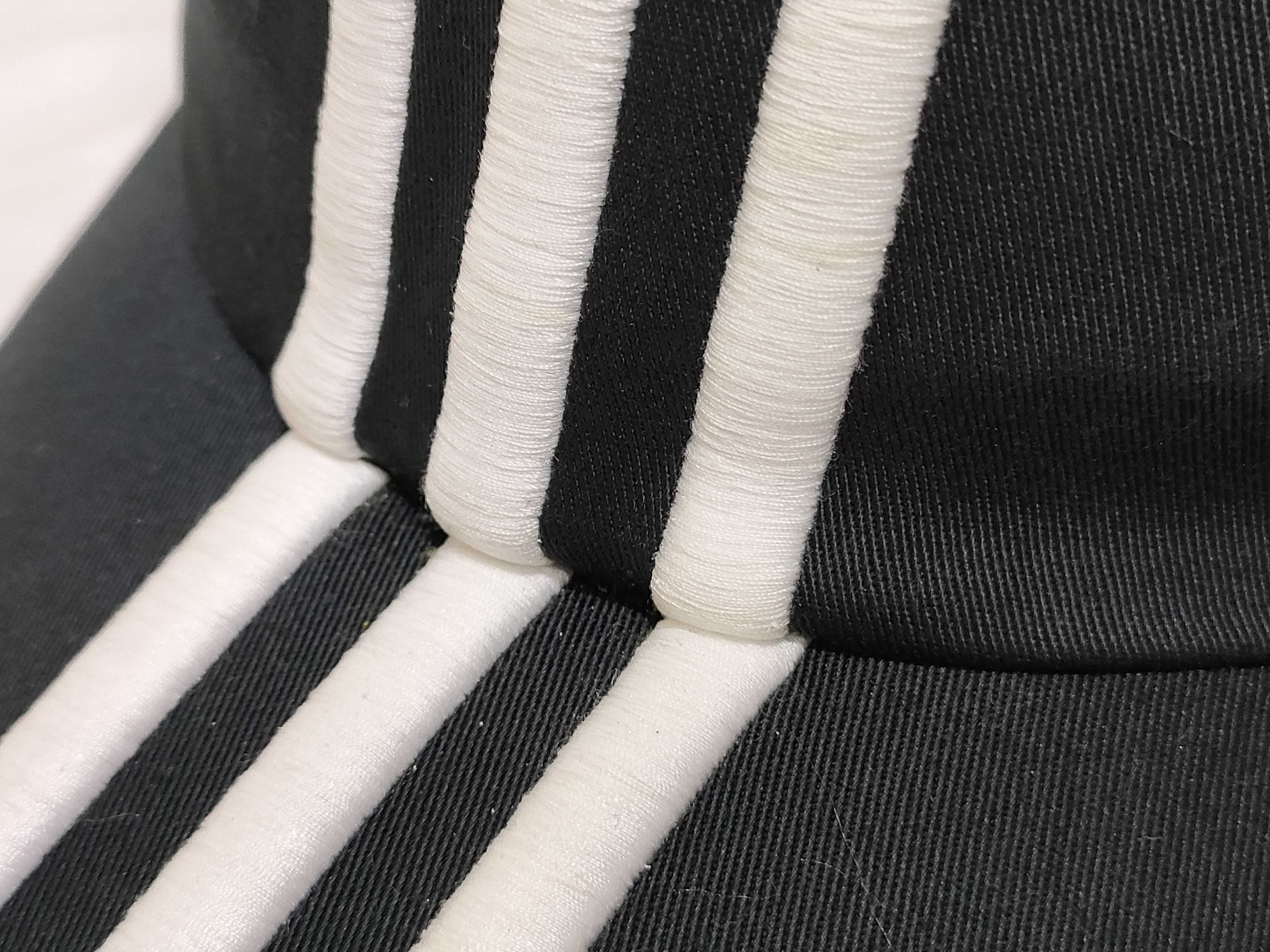 hats and other accessories — view 10