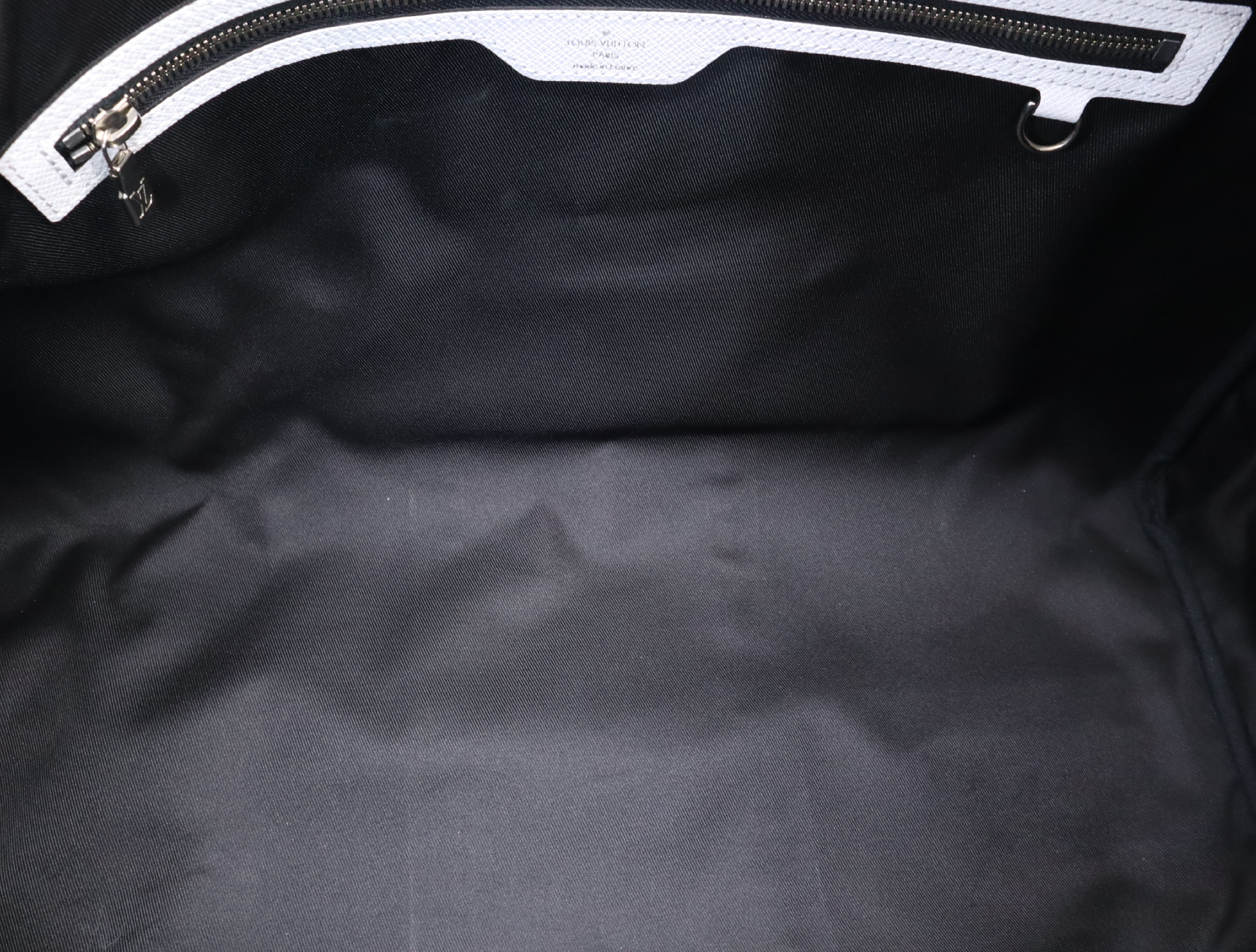 M27792 Taigarama Keepall Bandoulière 50 Boston Bag with Shoulder Strap, Padlock, 2 Keys, Name Tag, Handle Strap, Dust Bag, and Small Dust Bag. — view 14