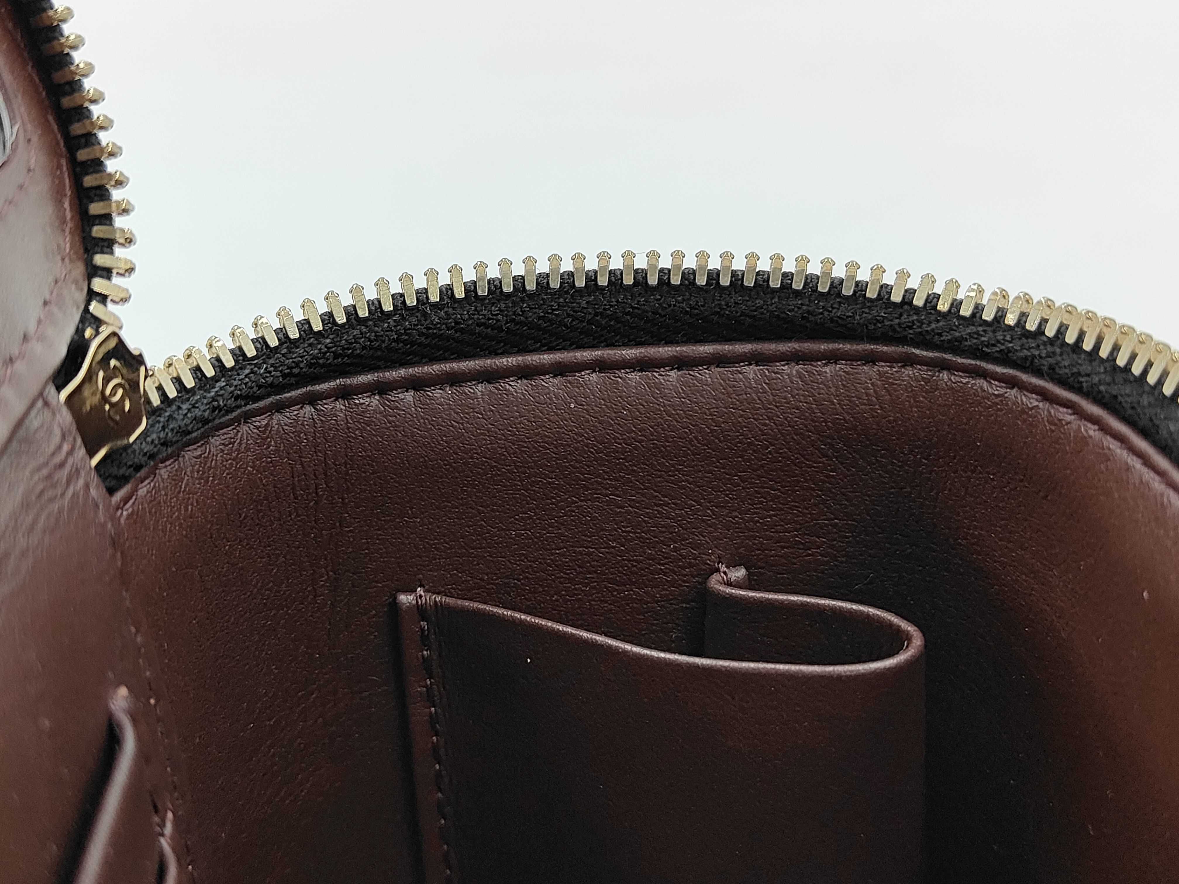 Matelassé Chain Shoulder Pouch with Mirror, Black Caviar Leather, Gold Hardware, Shoulder Bag — view 10