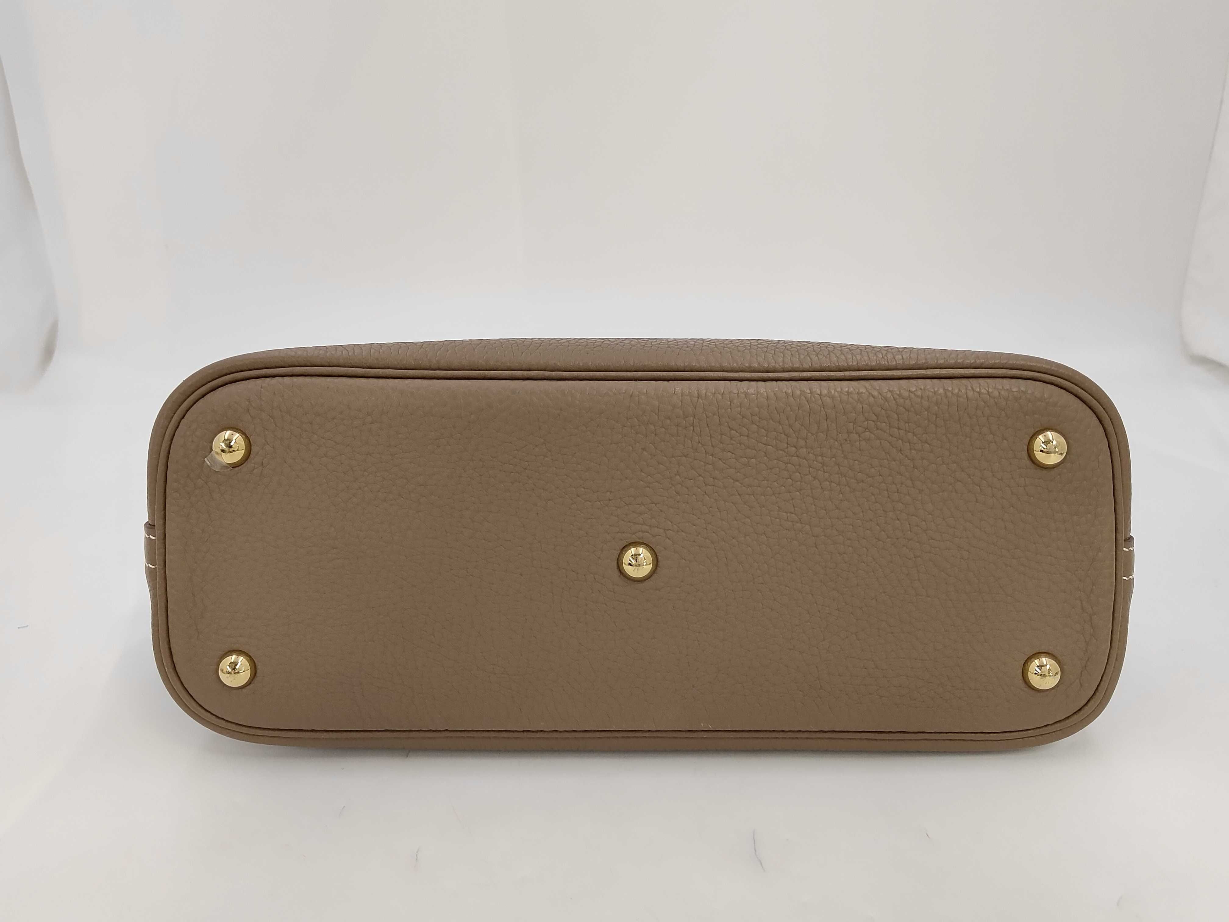 Bolide 31 Etoupe Gold Hardware D Engraved Handbag — view 4