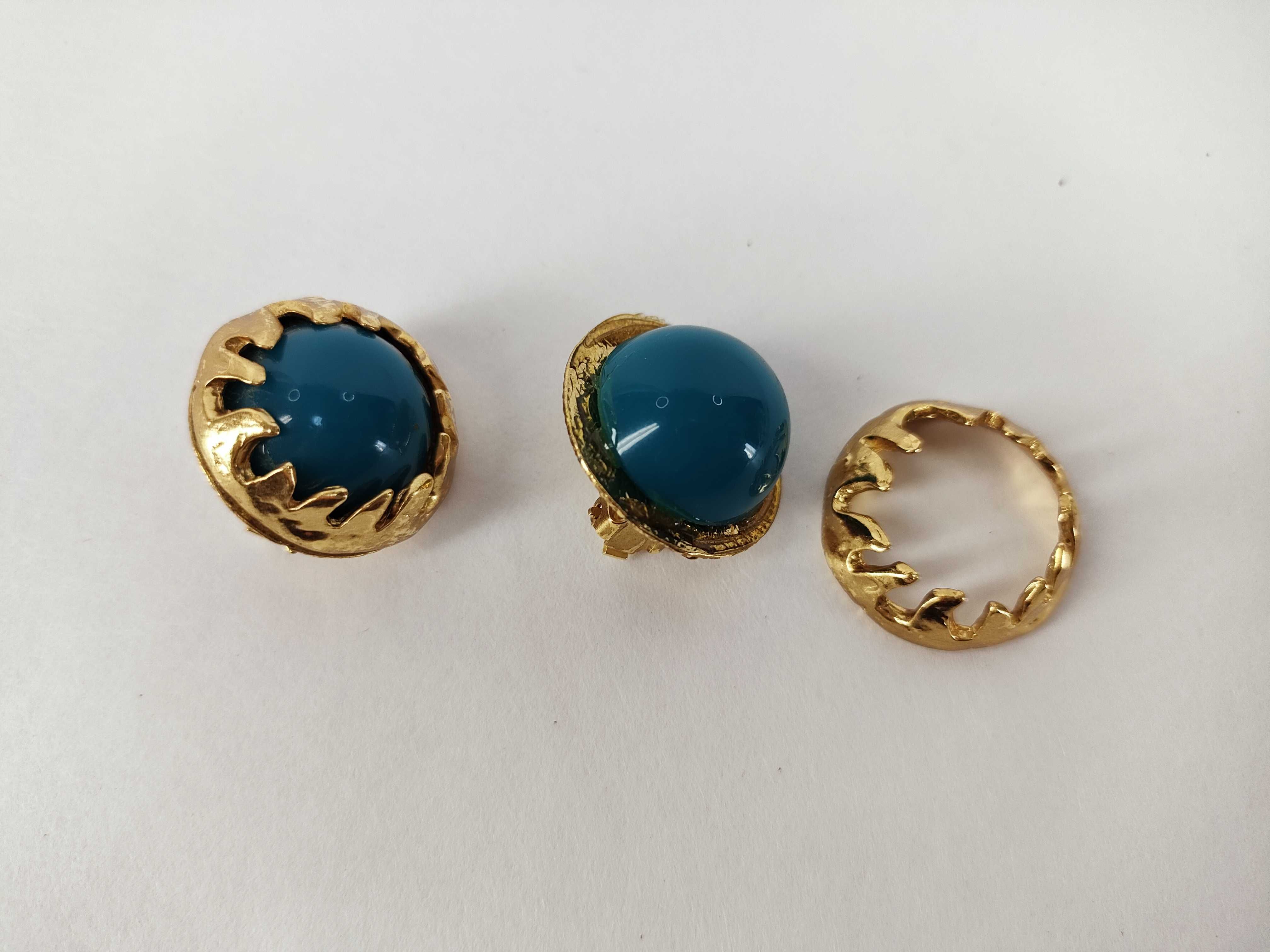 Earrings — view 3