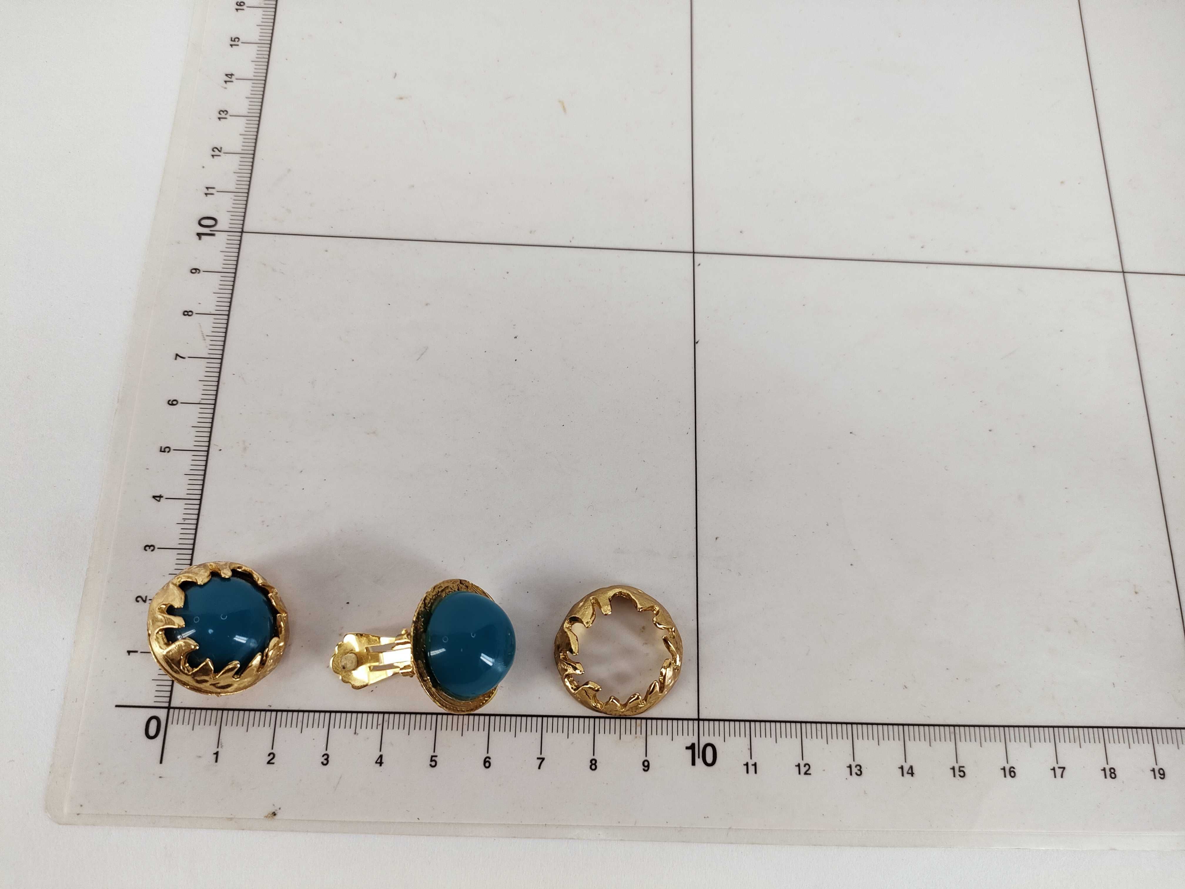 Earrings — view 10