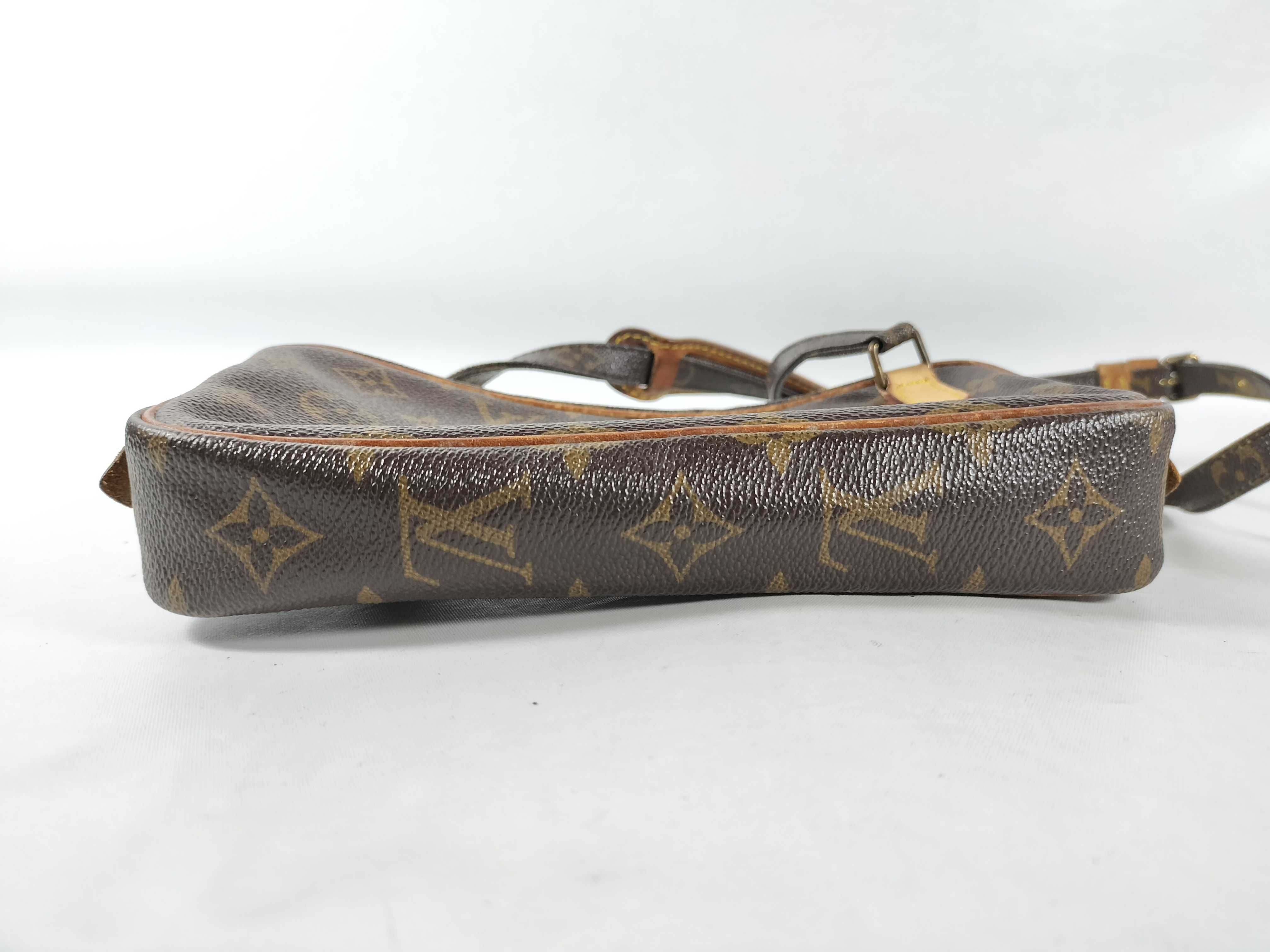 Monogram Louis Vuitton Shoulder Bag Monogram Shoulder Bag — view 7
