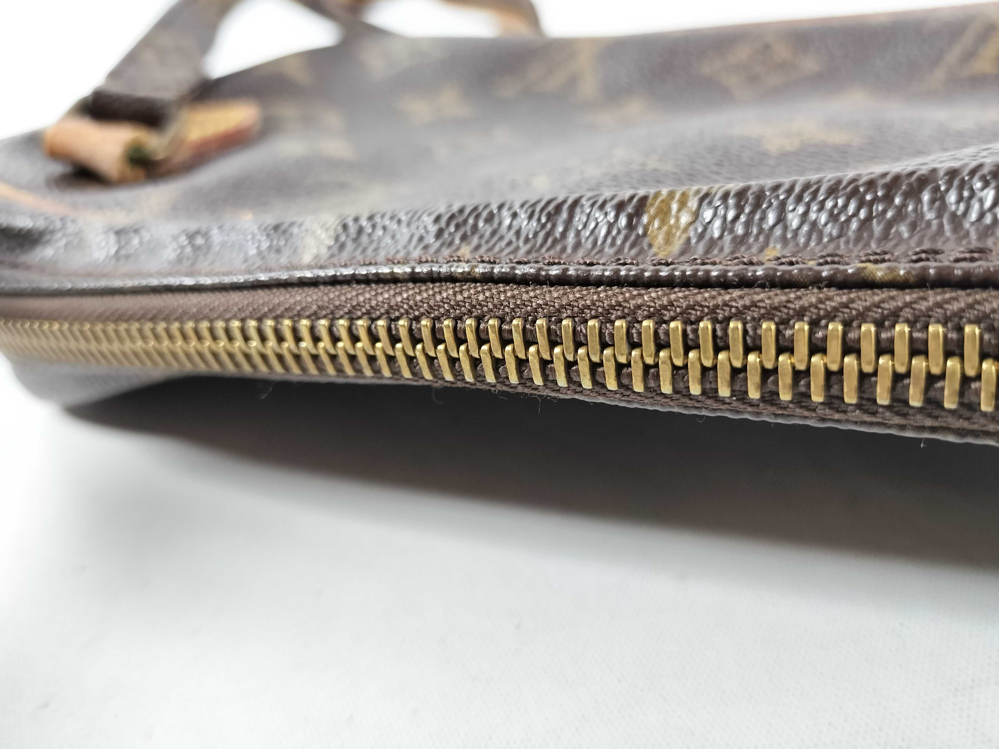 Monogram Louis Vuitton Shoulder Bag Monogram Shoulder Bag — view 10