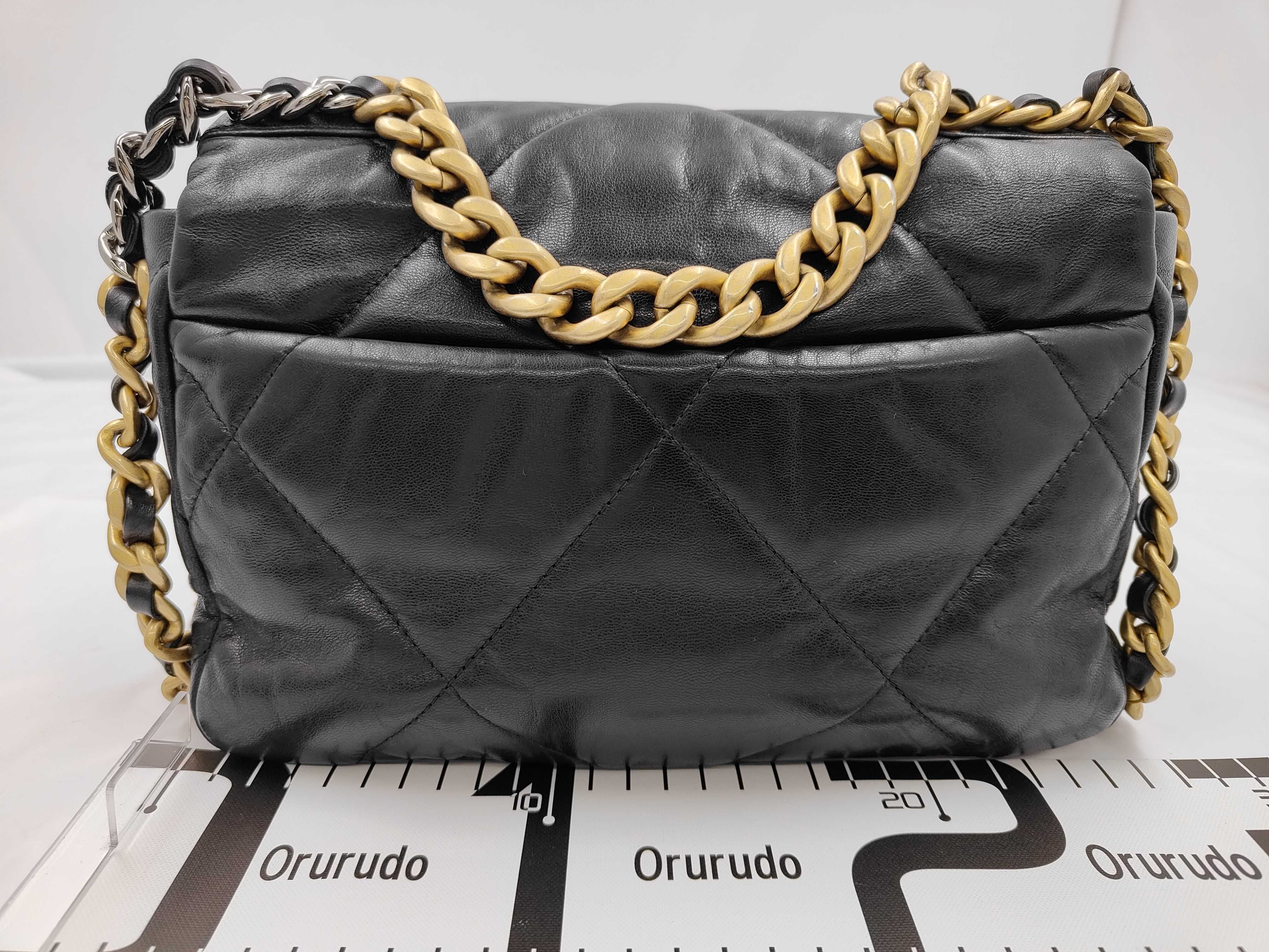19 Bag, Black Shoulder Bag — view 2