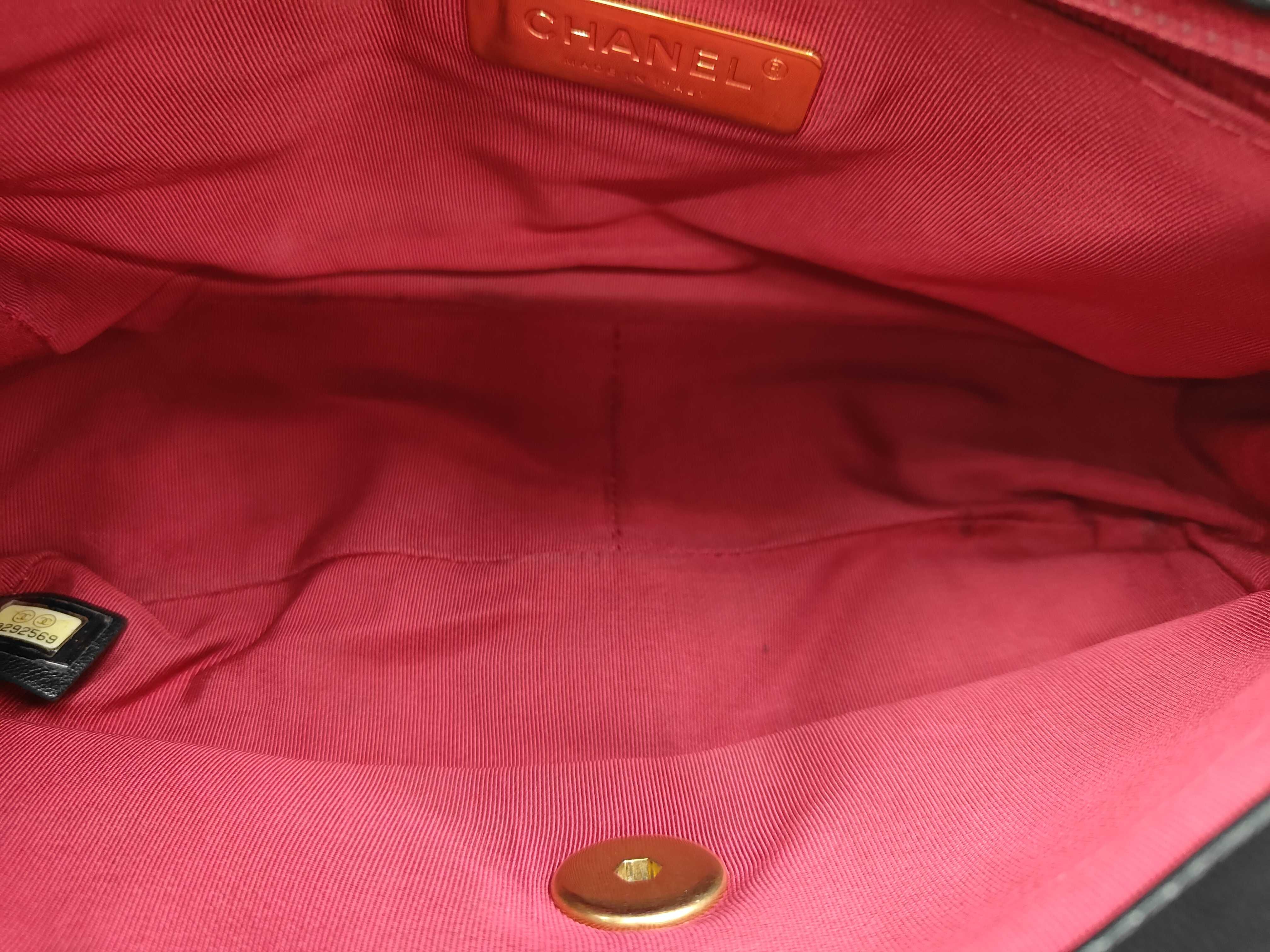 19 Bag, Black Shoulder Bag — view 10