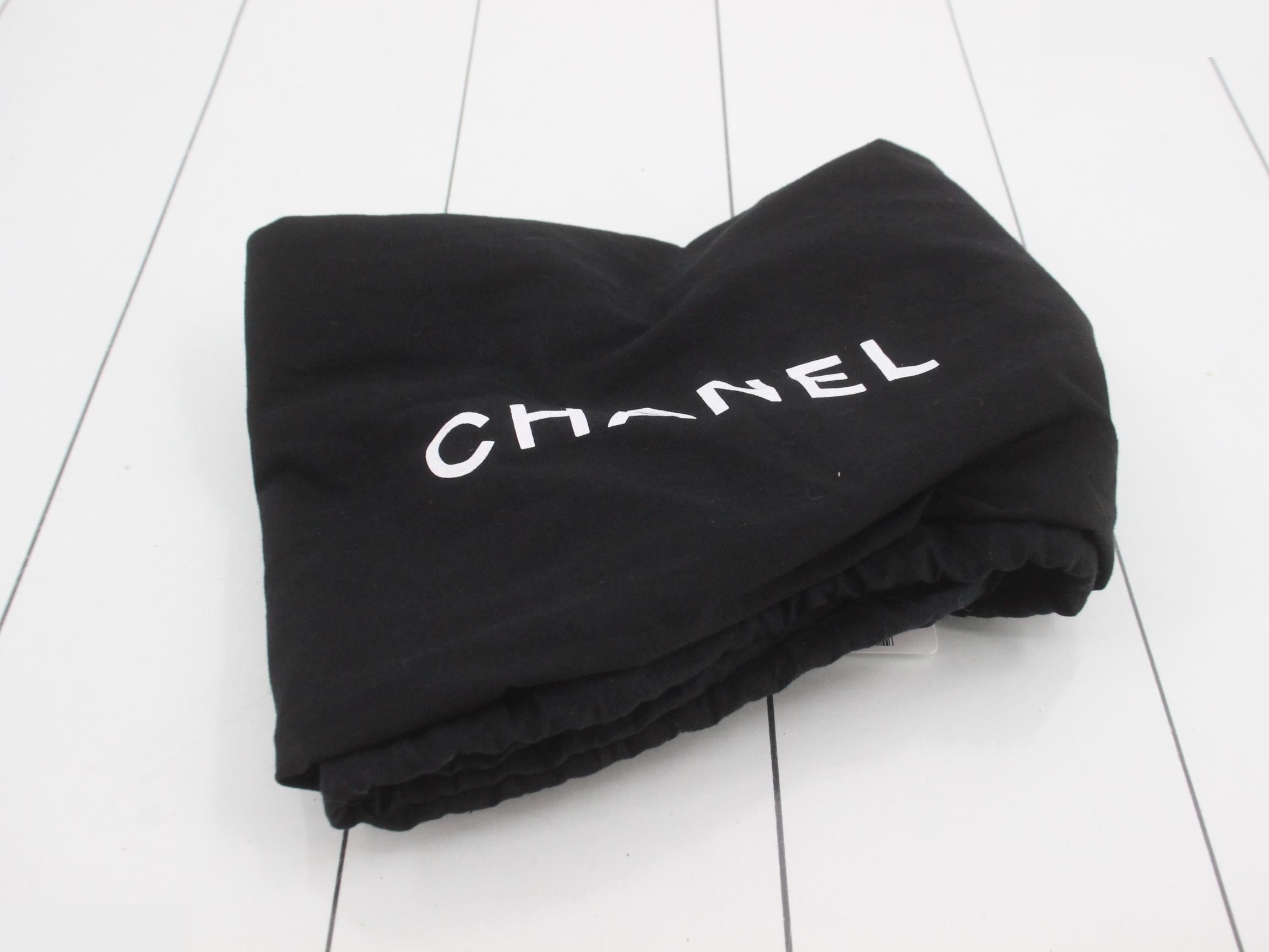 Paris Biarritz Medium Tote — view 7