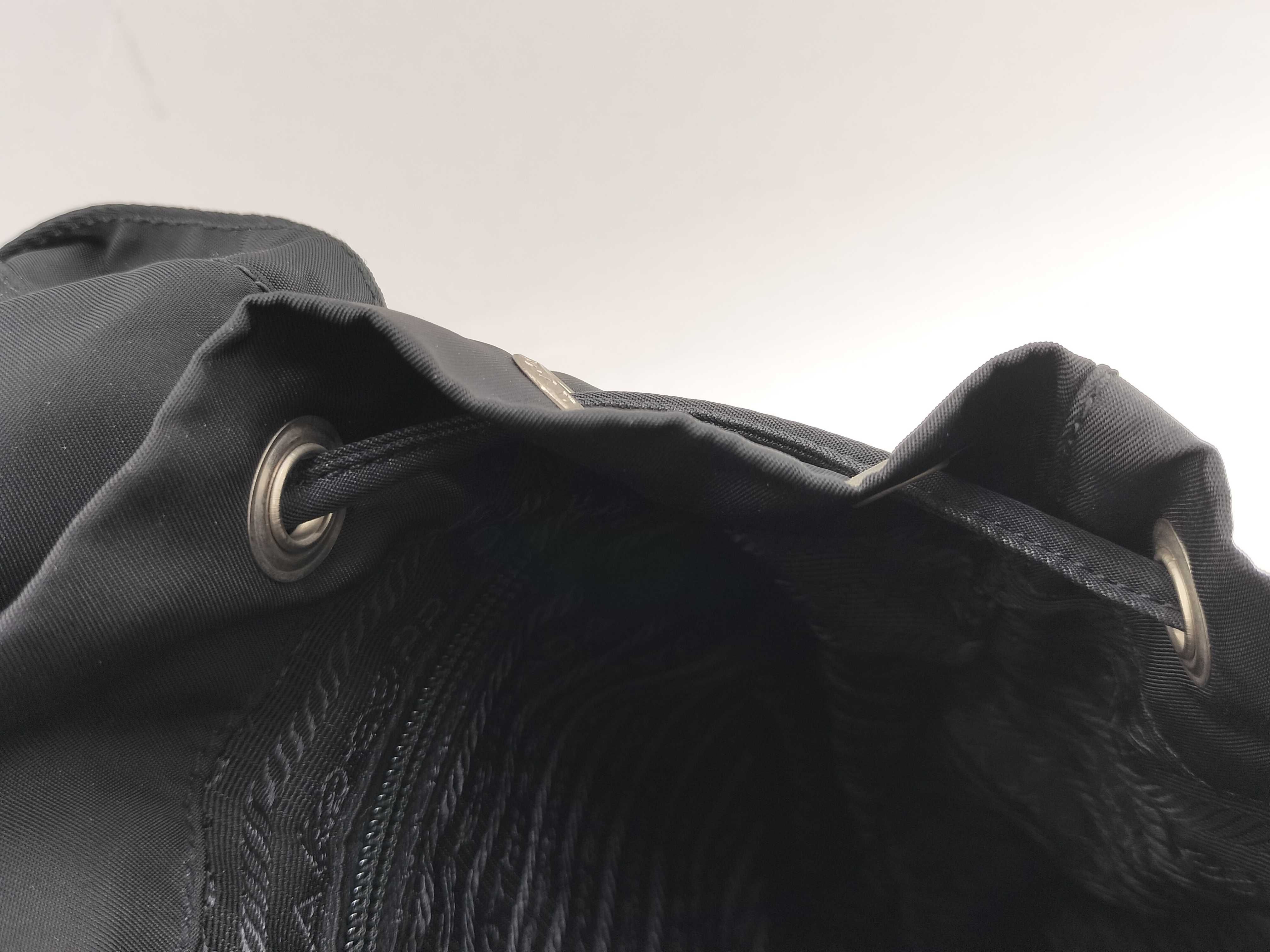 nylon backpack with triangular logo. — view 15