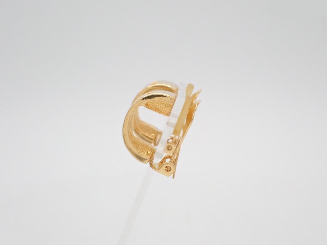logo half hoop gold earrings — view 3