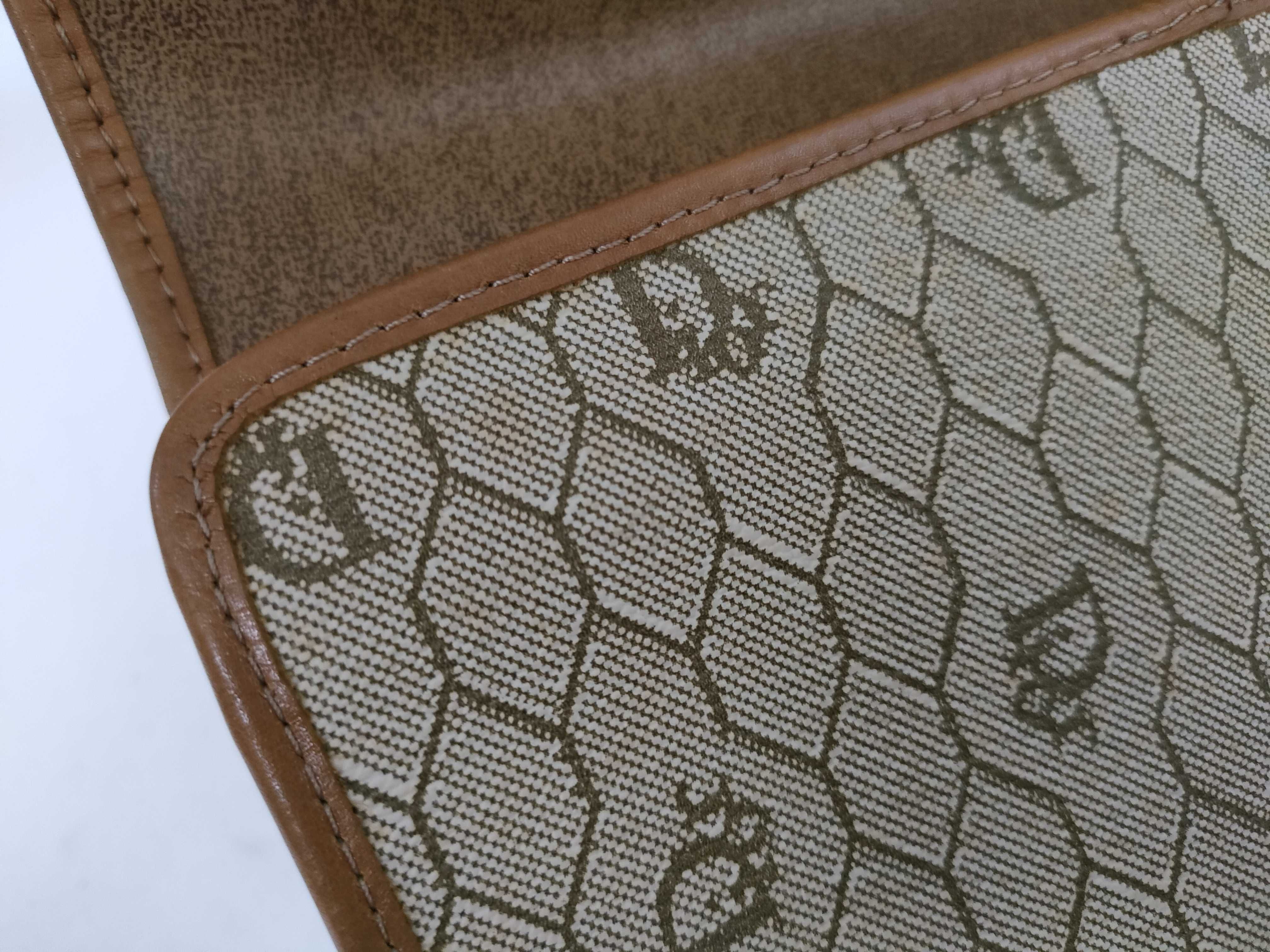 Honeycomb Pattern Shoulder Bag — view 11