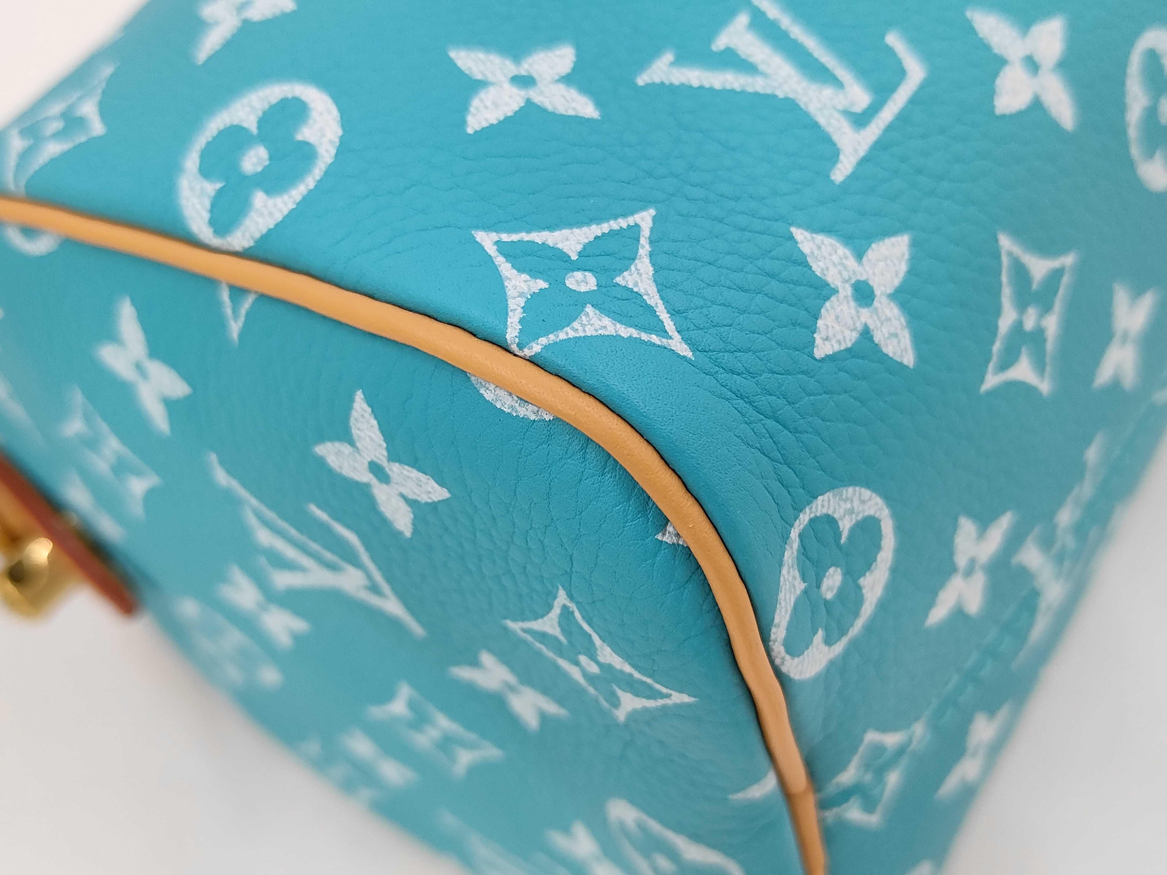 Speedy P9 Bandoulière 25 Monogram Turquoise M11561 RFID Shoulder Bag — view 3