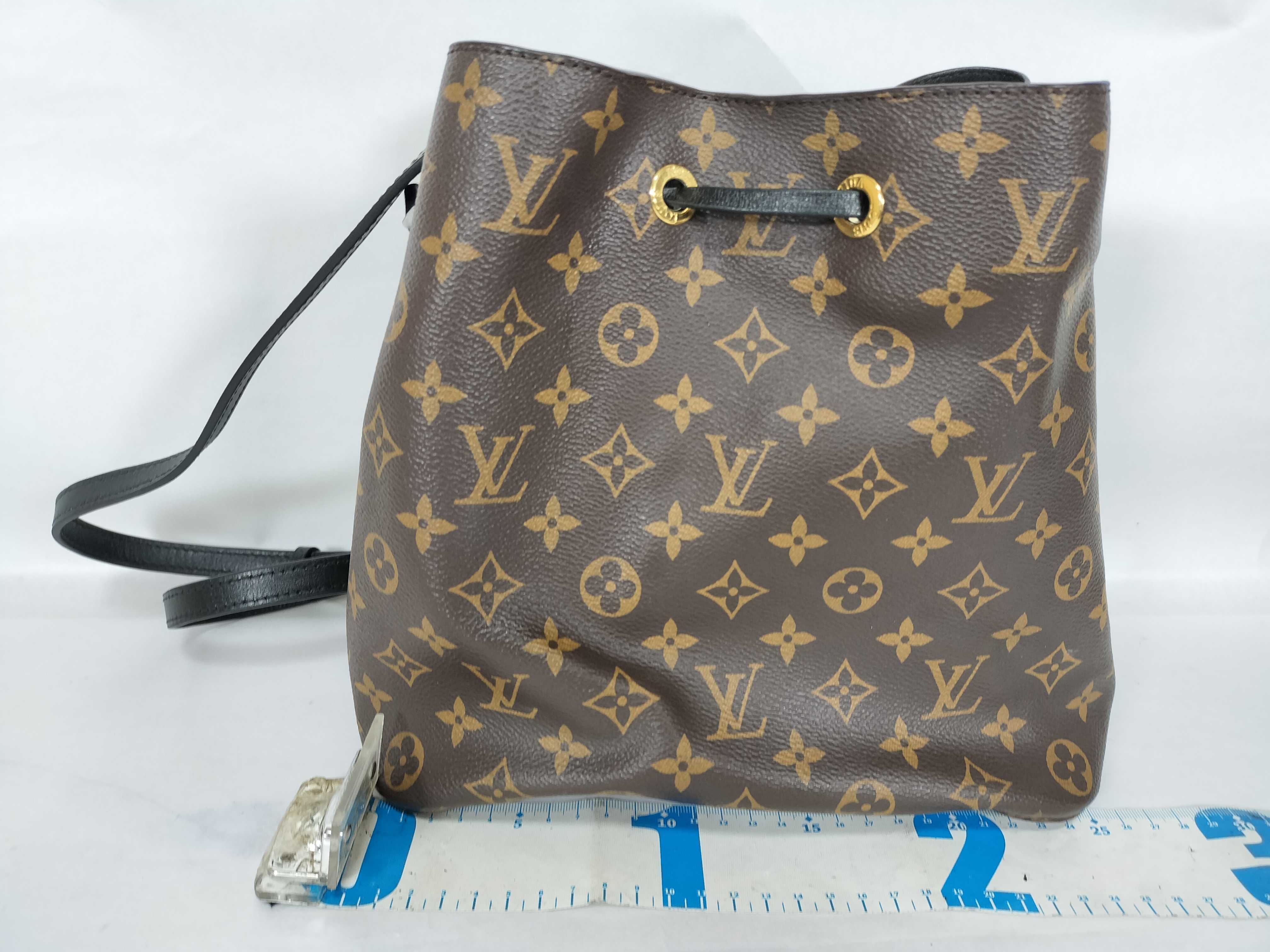Monogram NeoNoe Black Monogram IC Shoulder Bag — view 2