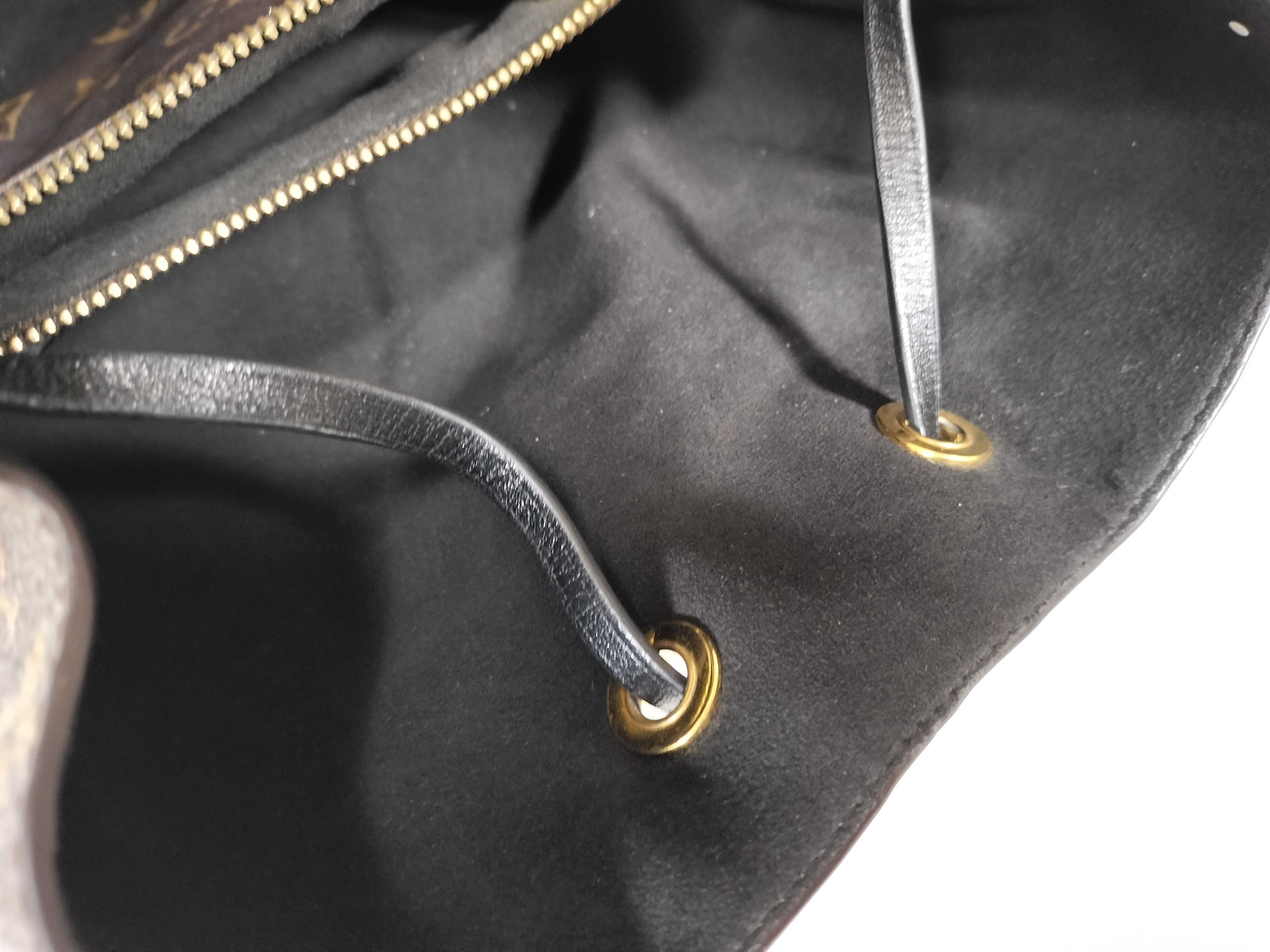 Monogram NeoNoe Black Monogram IC Shoulder Bag — view 11