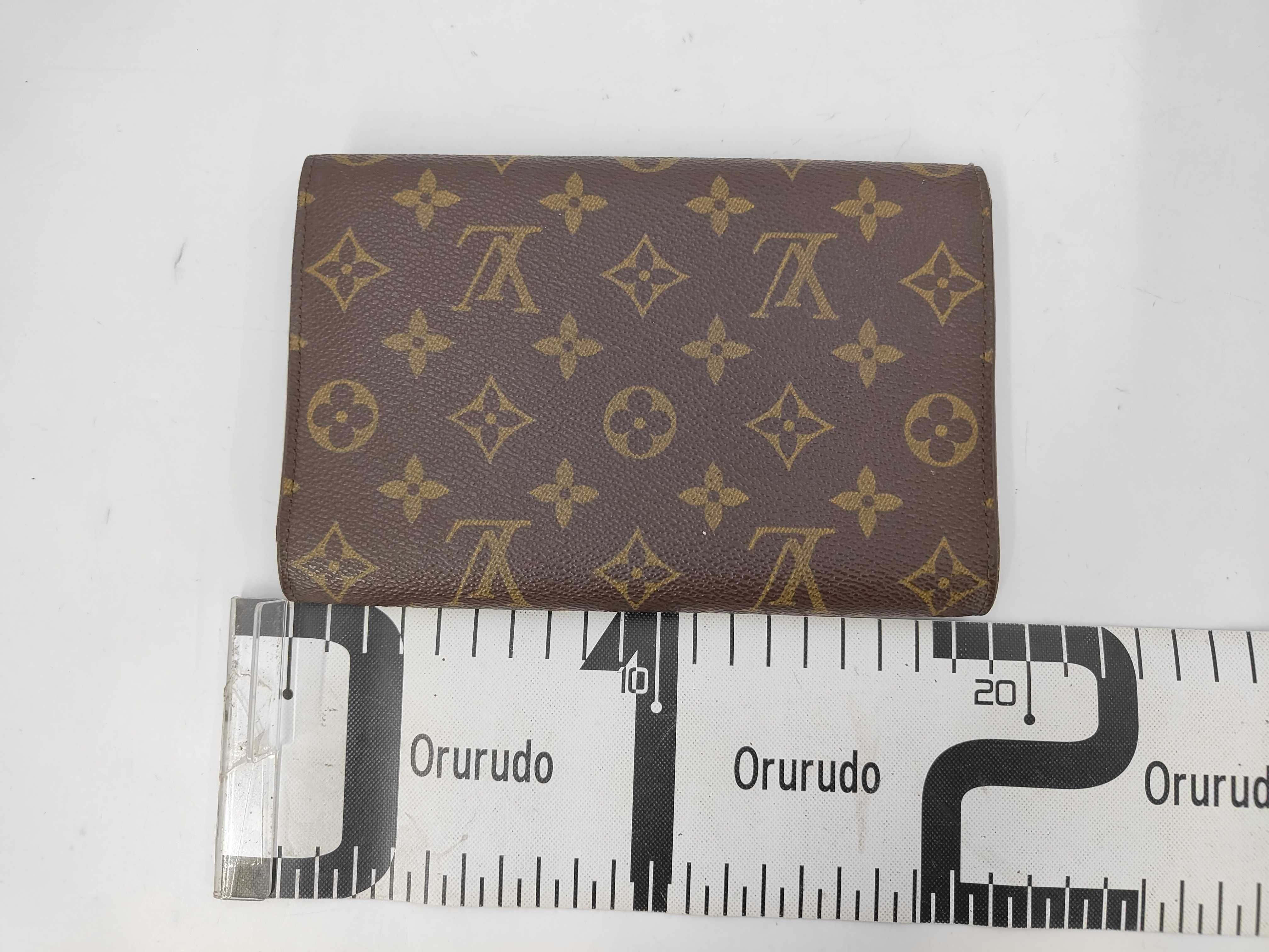 wallet — view 2