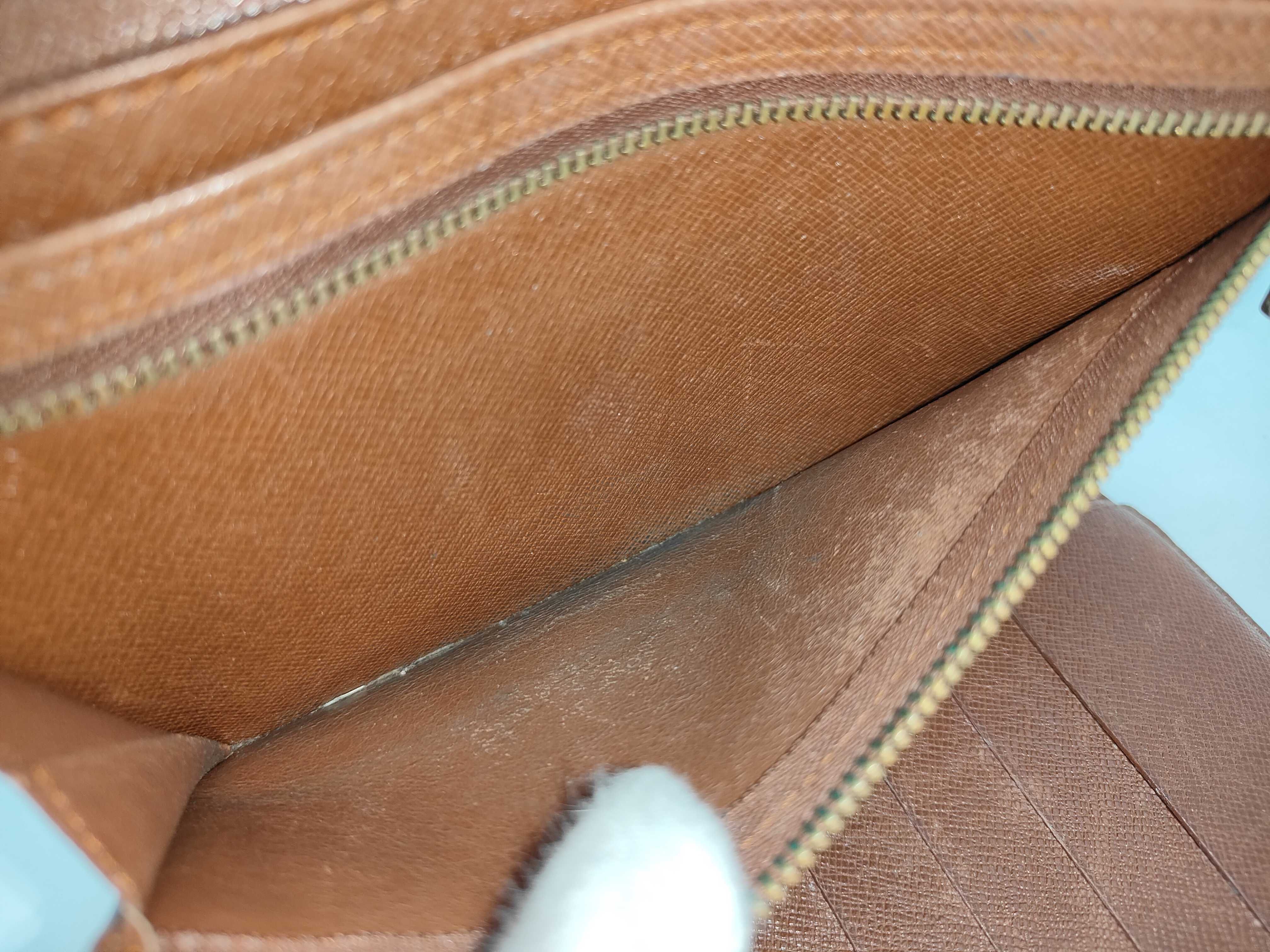 wallet — view 7