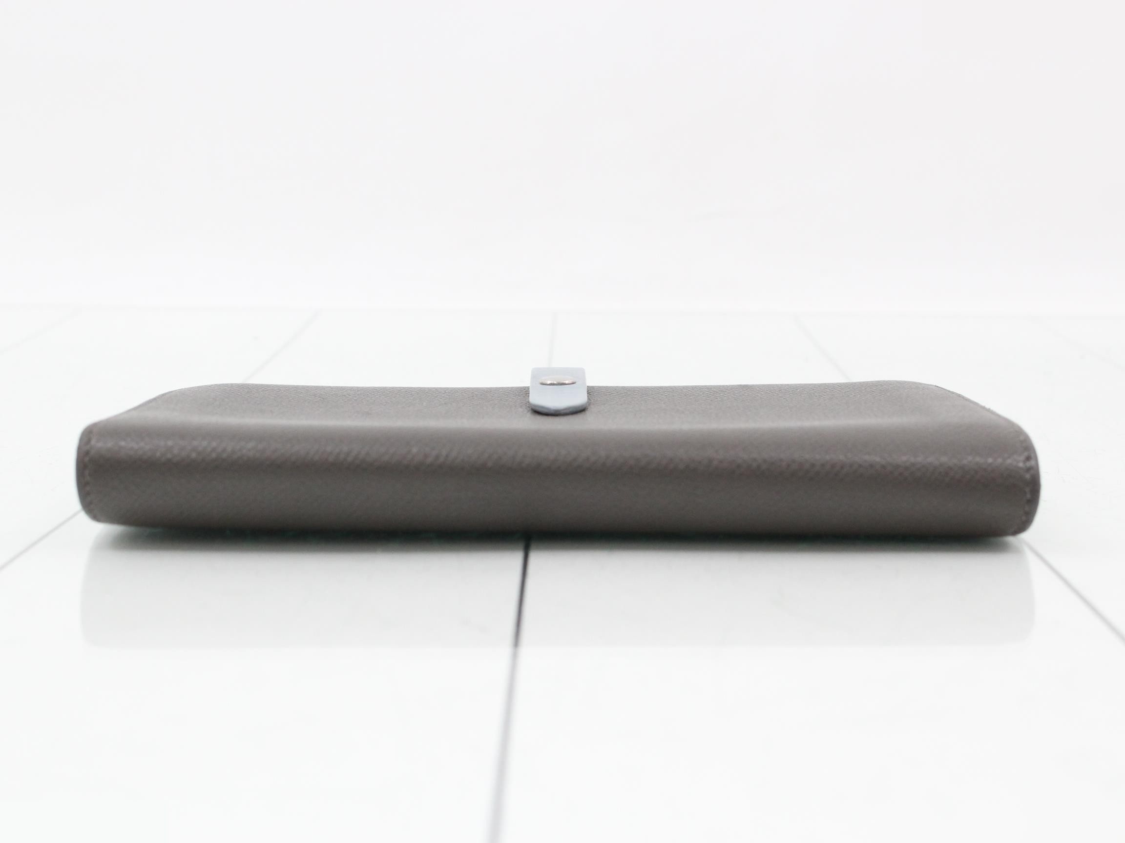 Strap wallet — view 3