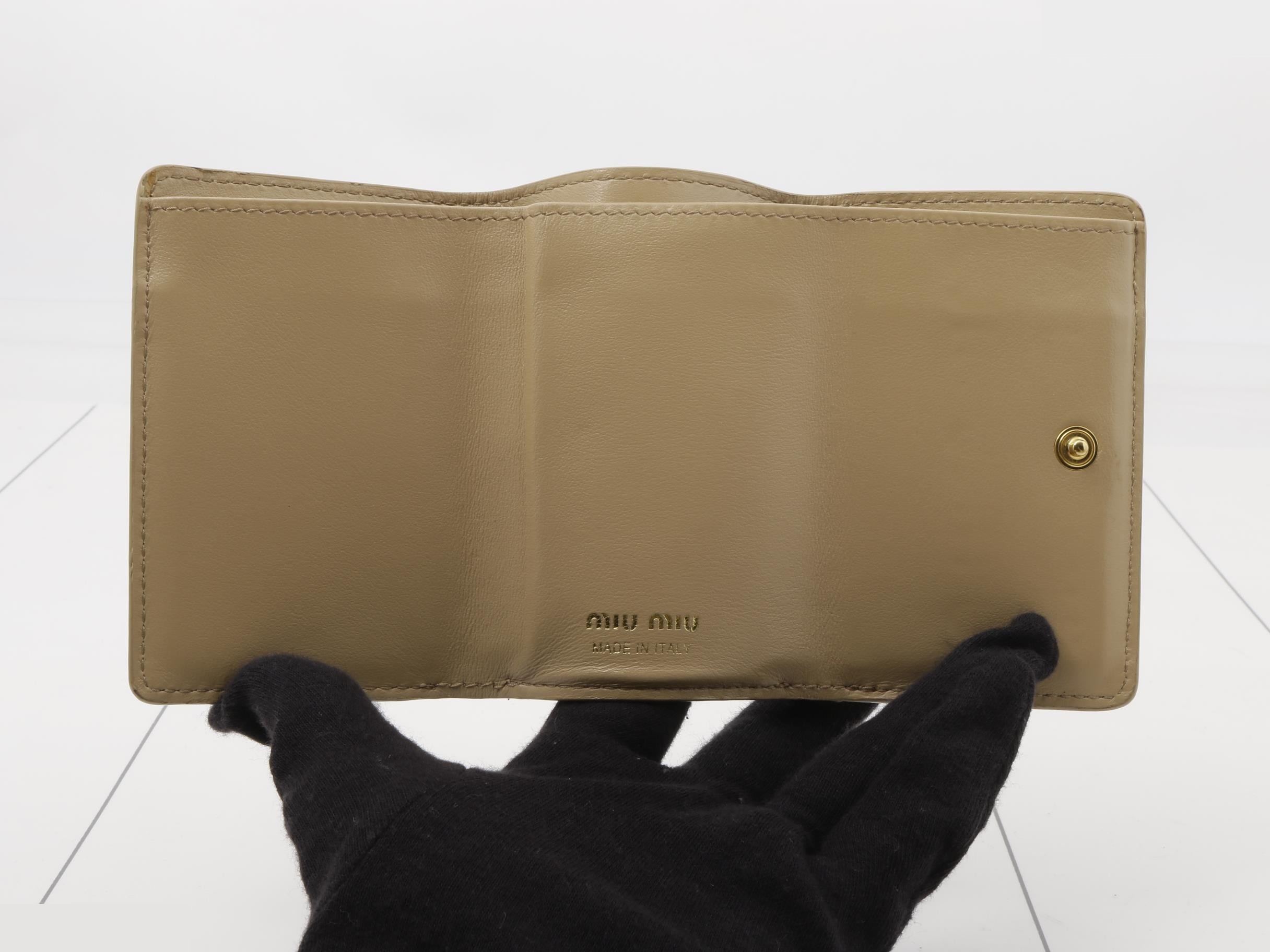 5MH021 Logo Tri-fold Wallet, Leather, Beige — view 4