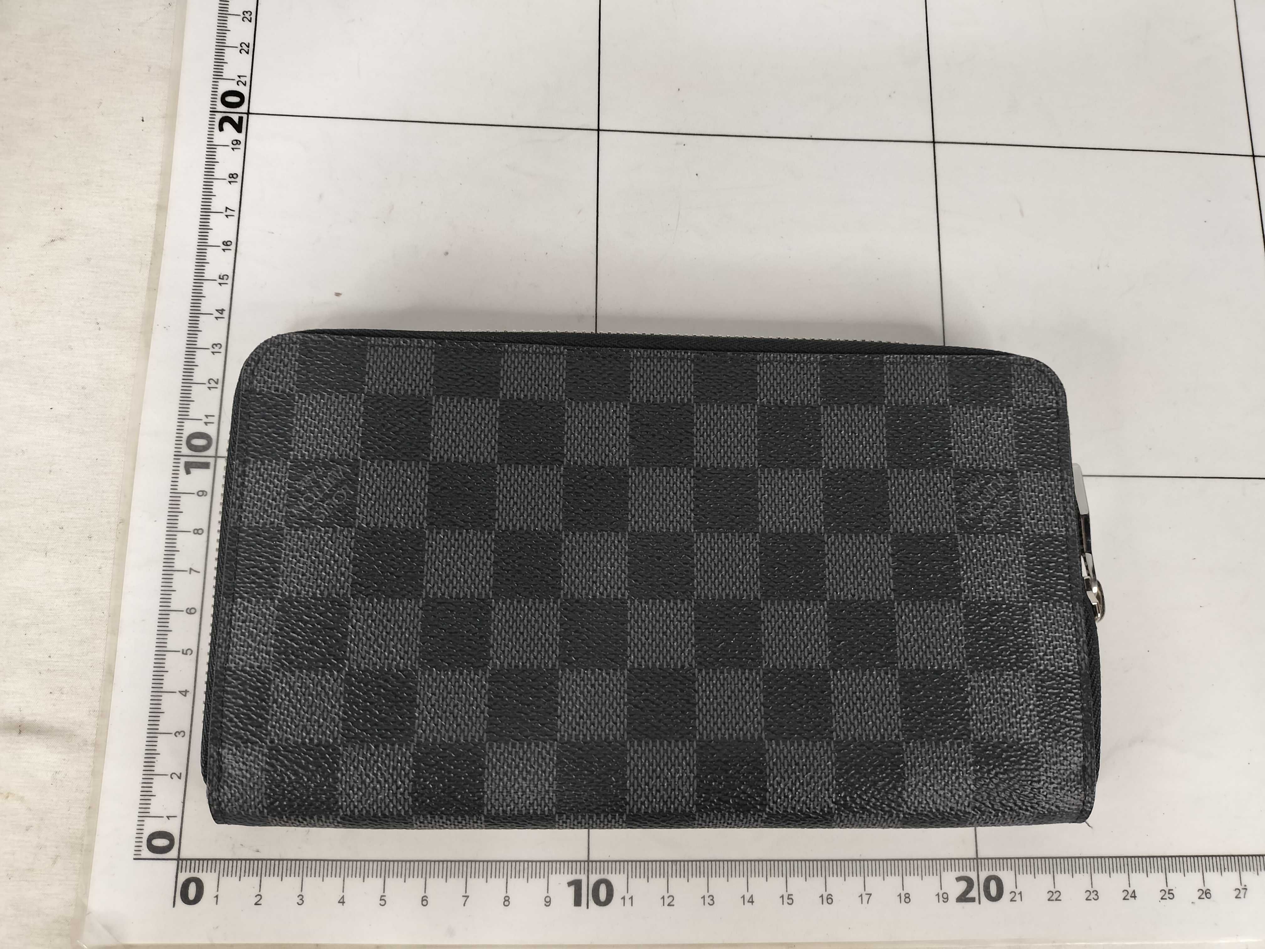 Damier Graphite Zippy Organizer Round Zipper Long Wallet — view 2