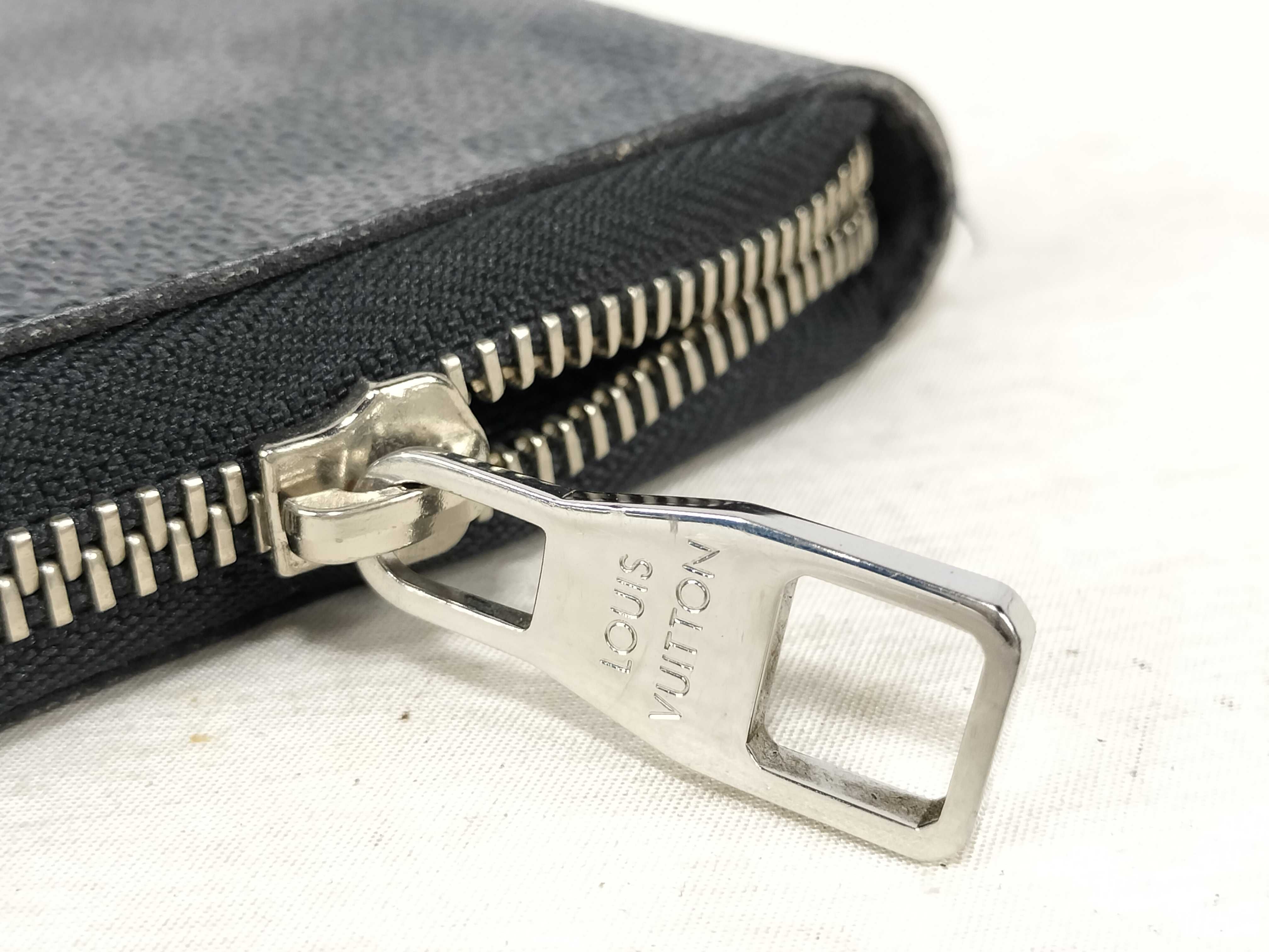 Damier Graphite Zippy Organizer Round Zipper Long Wallet — view 7