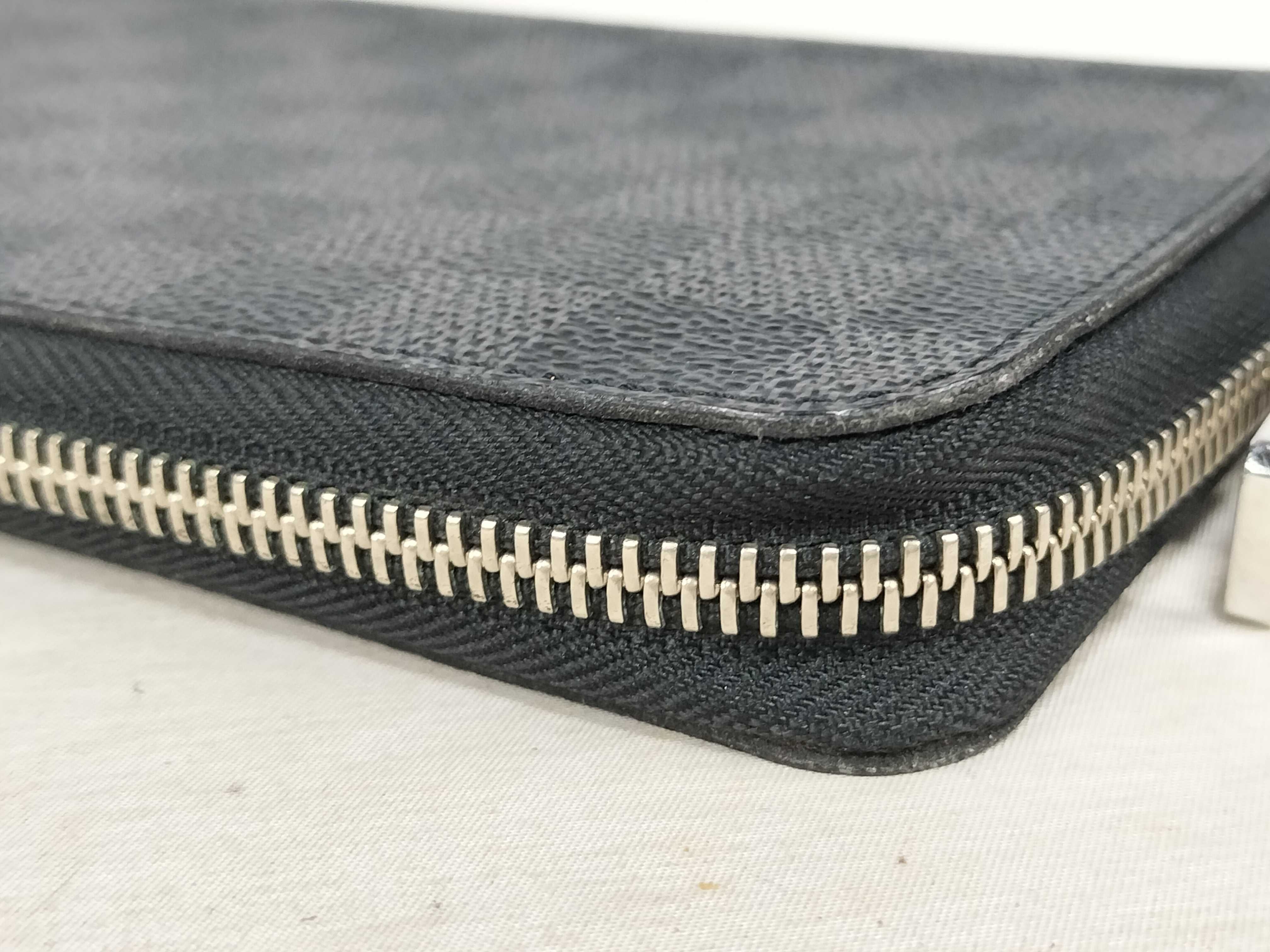Damier Graphite Zippy Organizer Round Zipper Long Wallet — view 8