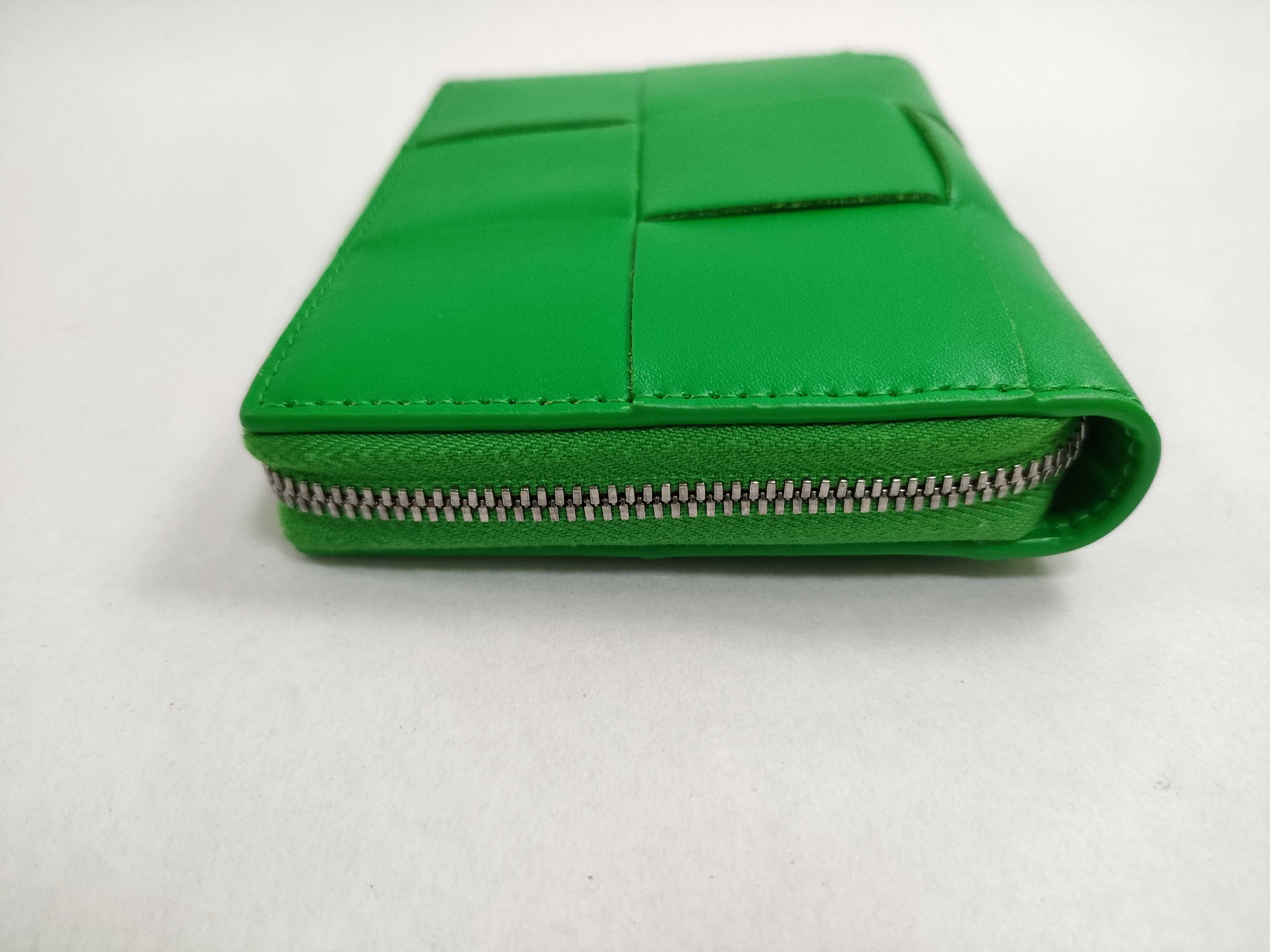 Intrecciato Cassette Bifold Zip Wallet — view 4