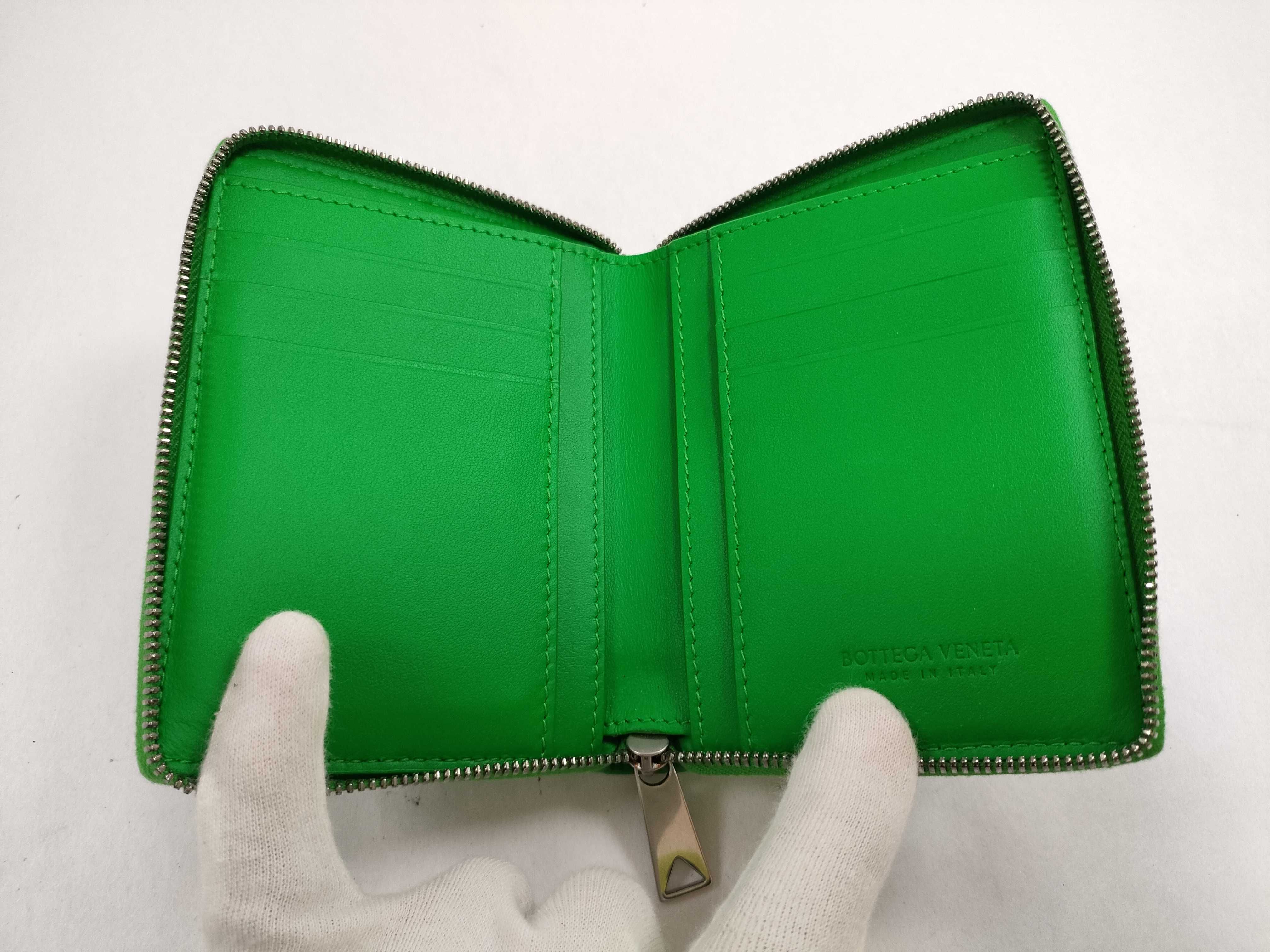 Intrecciato Cassette Bifold Zip Wallet — view 7