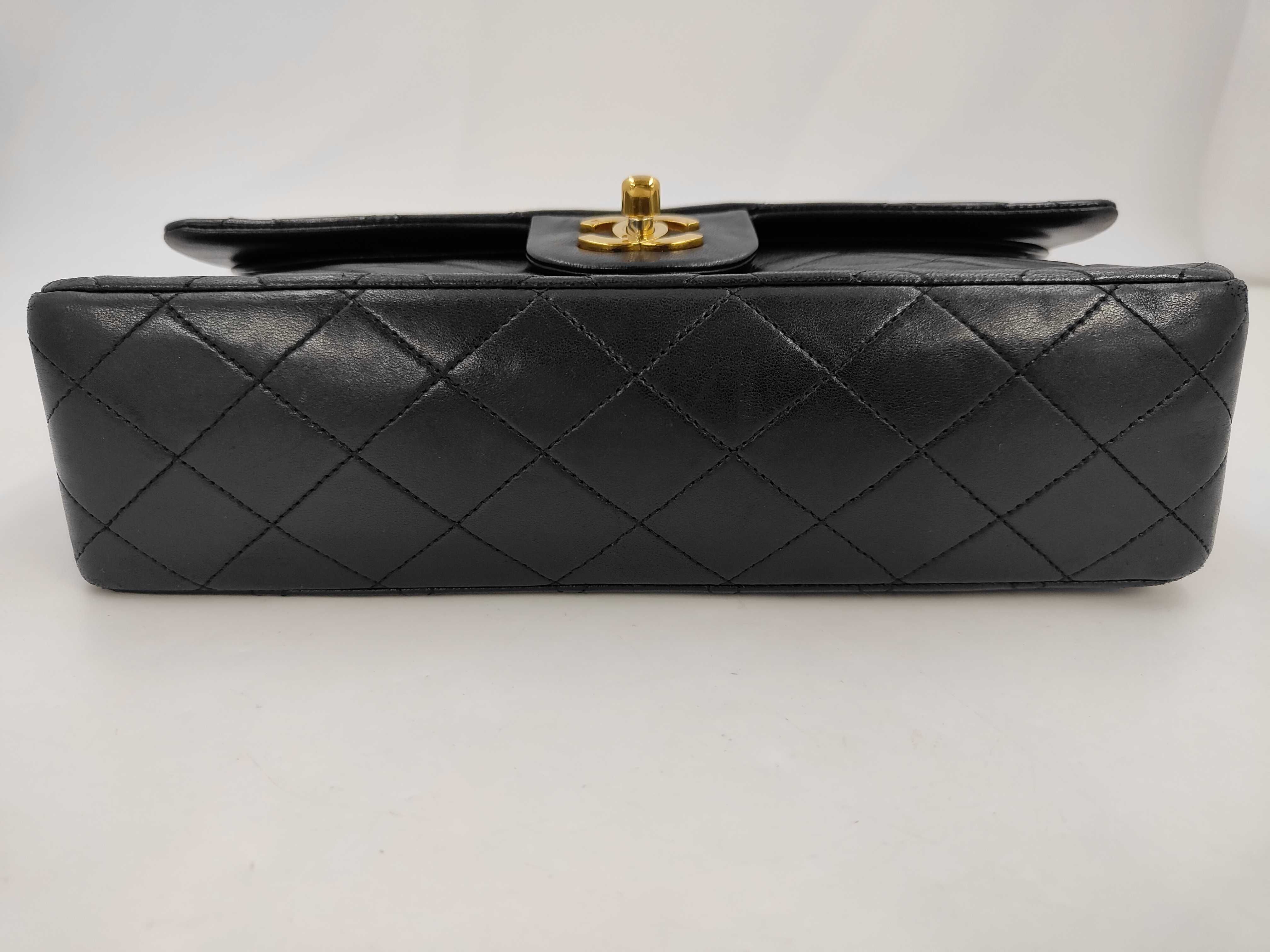 Matelassé 25 Lambskin Double Flap Double Chain Shoulder Bag — view 6
