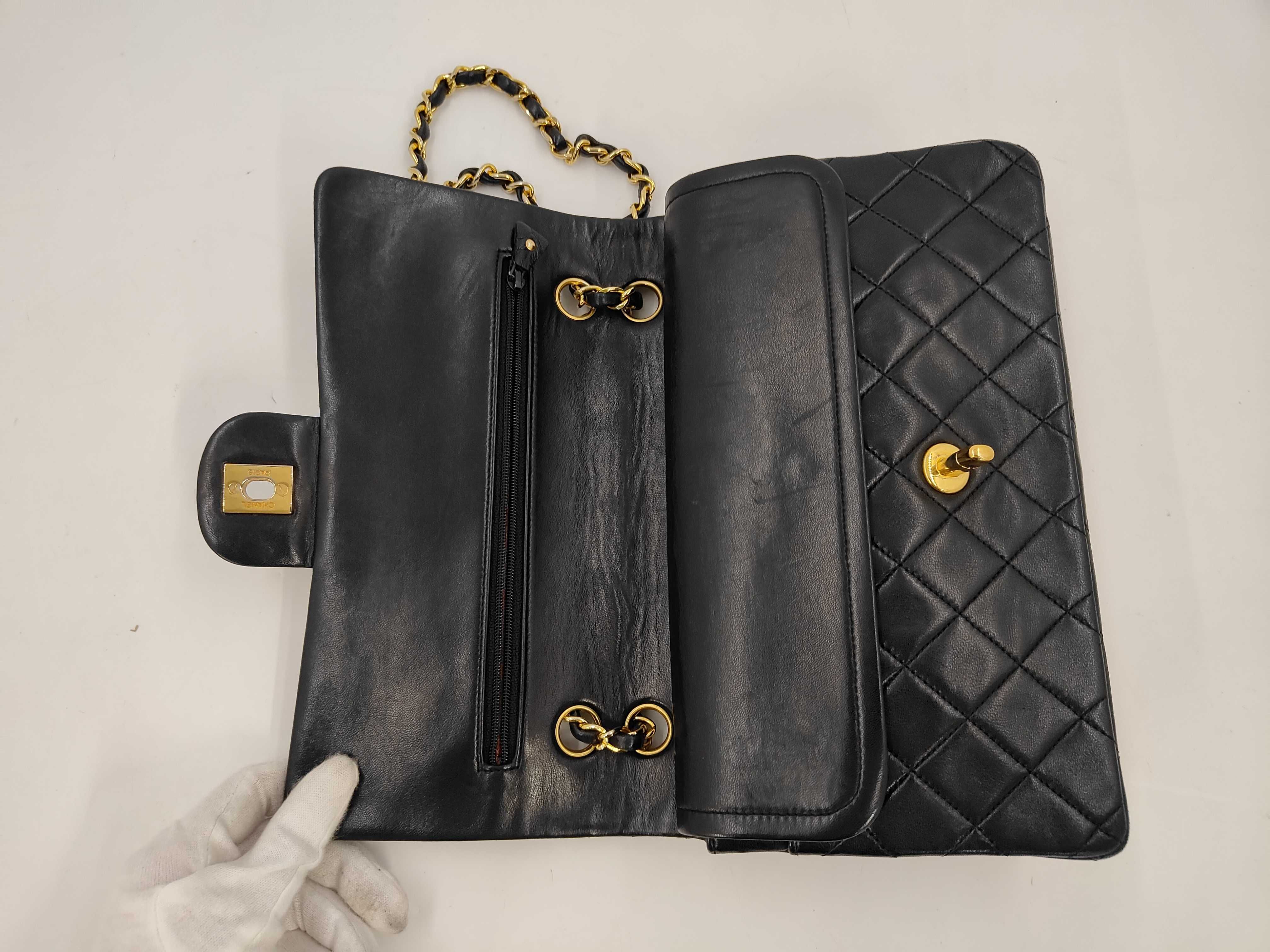 Matelassé 25 Lambskin Double Flap Double Chain Shoulder Bag — view 8
