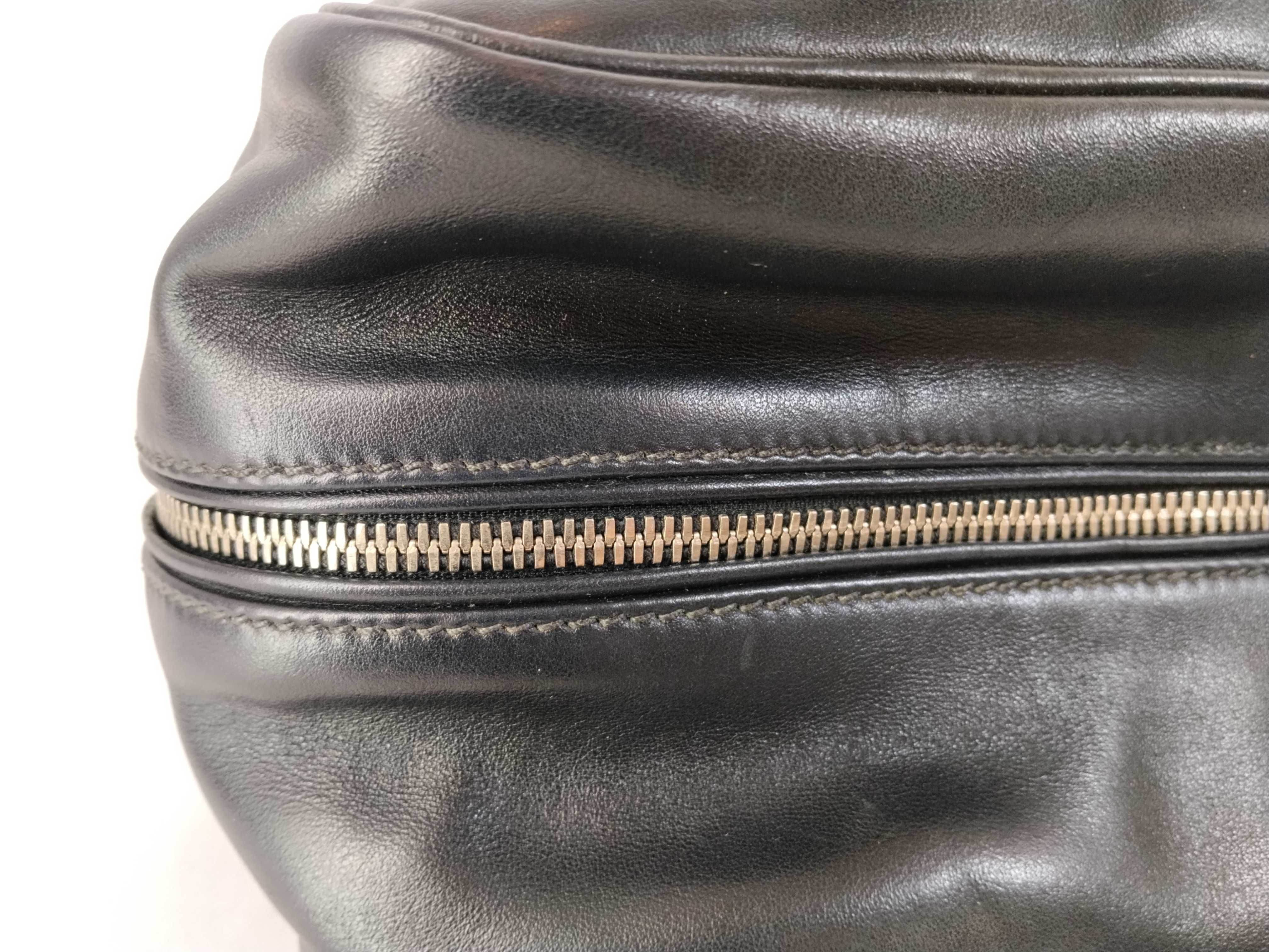 SG- Leather 2-Way Handbag Black — view 9