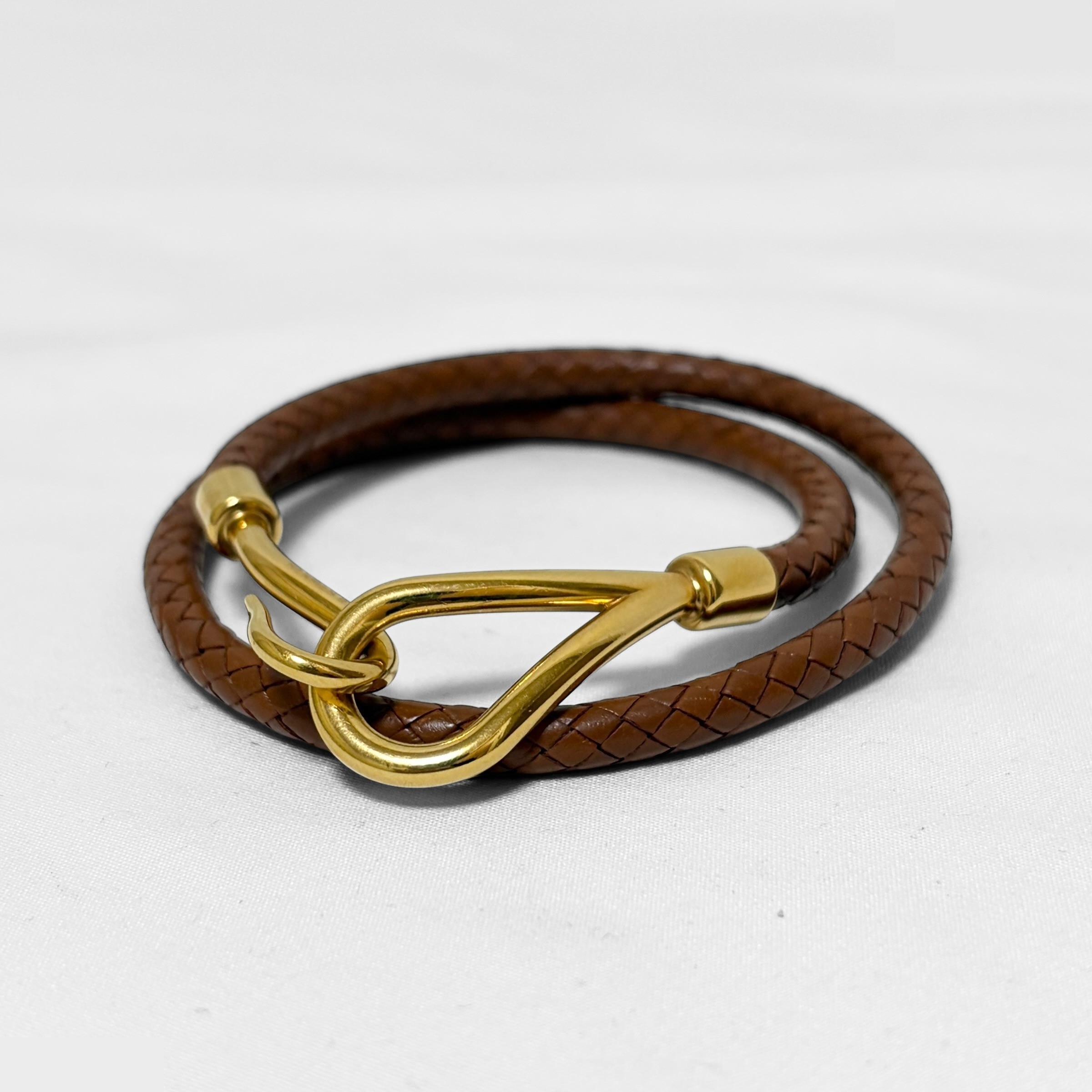 Bracelet, leather, gold and brown, wrist circumference approximately 17cm