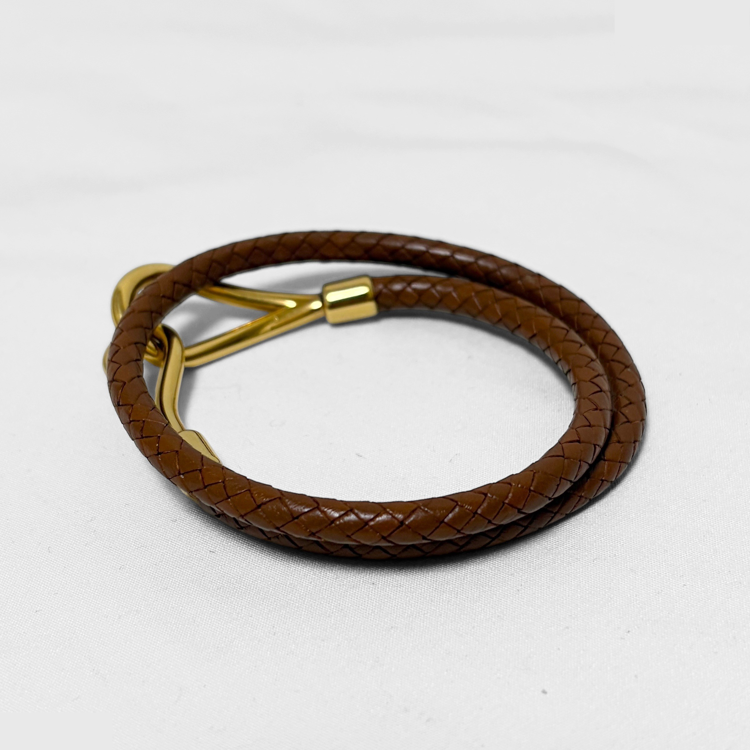 Bracelet, leather, gold and brown, wrist circumference approximately 17cm — view 3