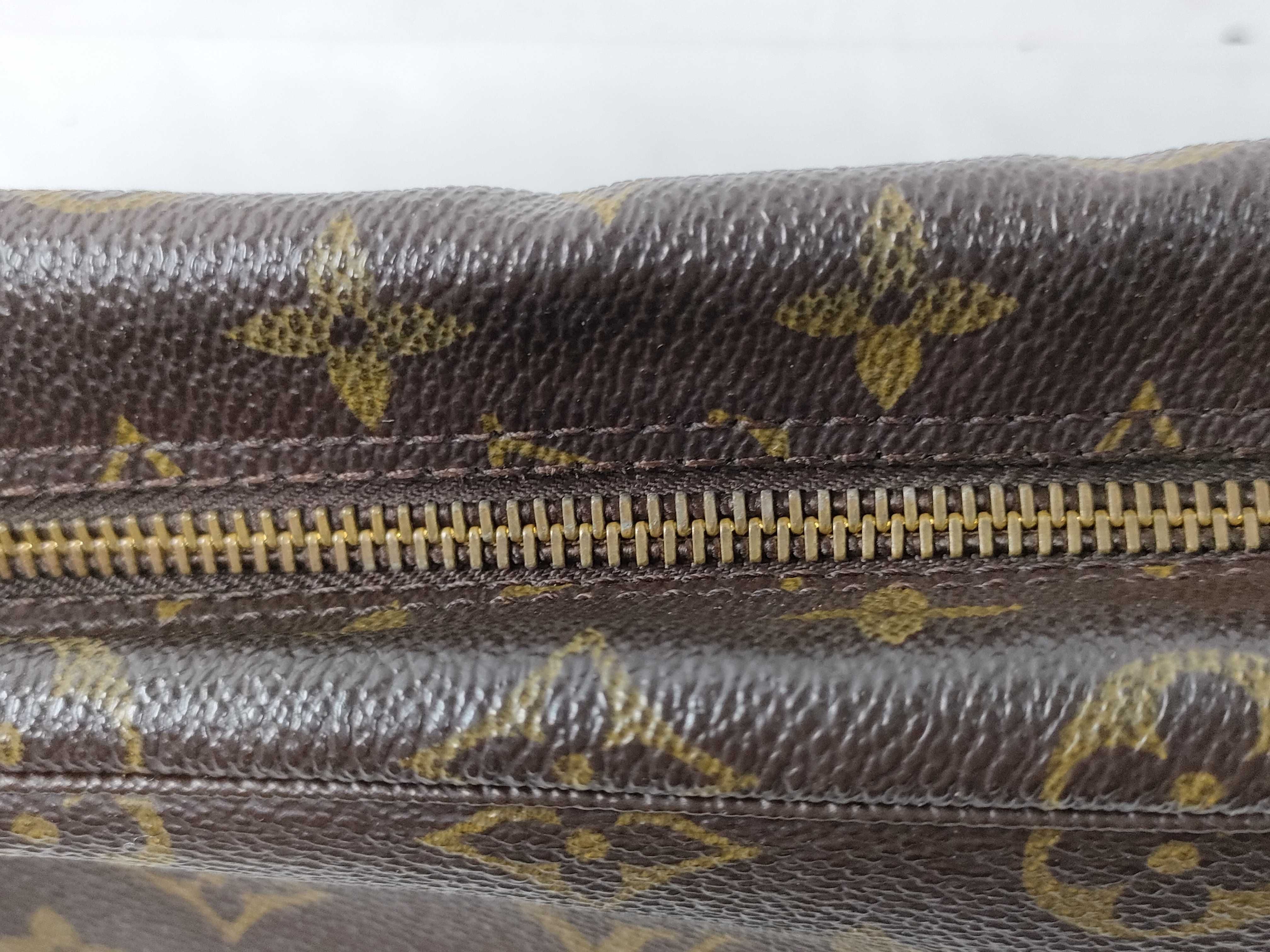 Monogram Louis Vuitton Monogram Trousses Toilette 28 M47522 Second Bag — view 4