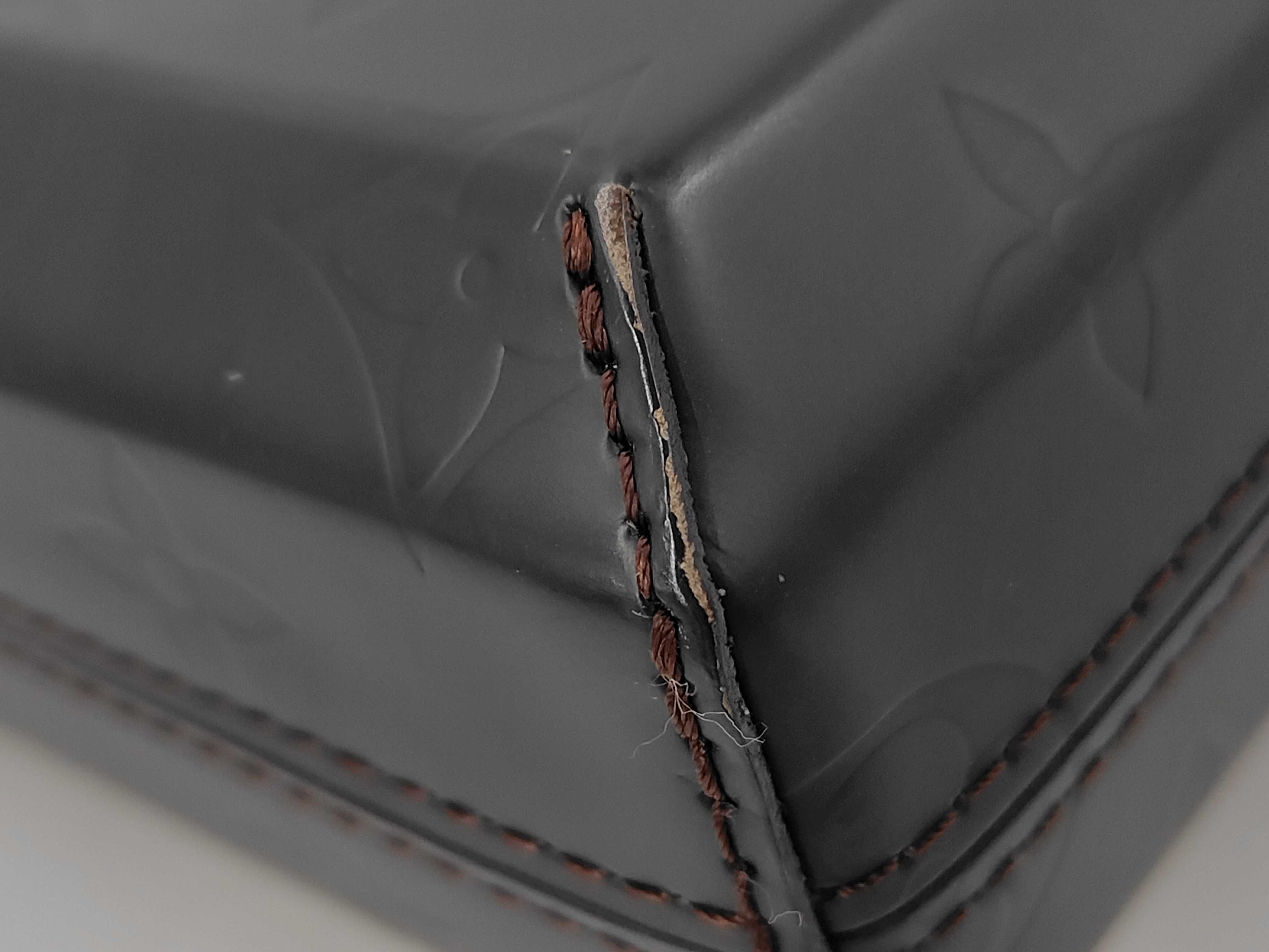Monogram Glacé — view 8