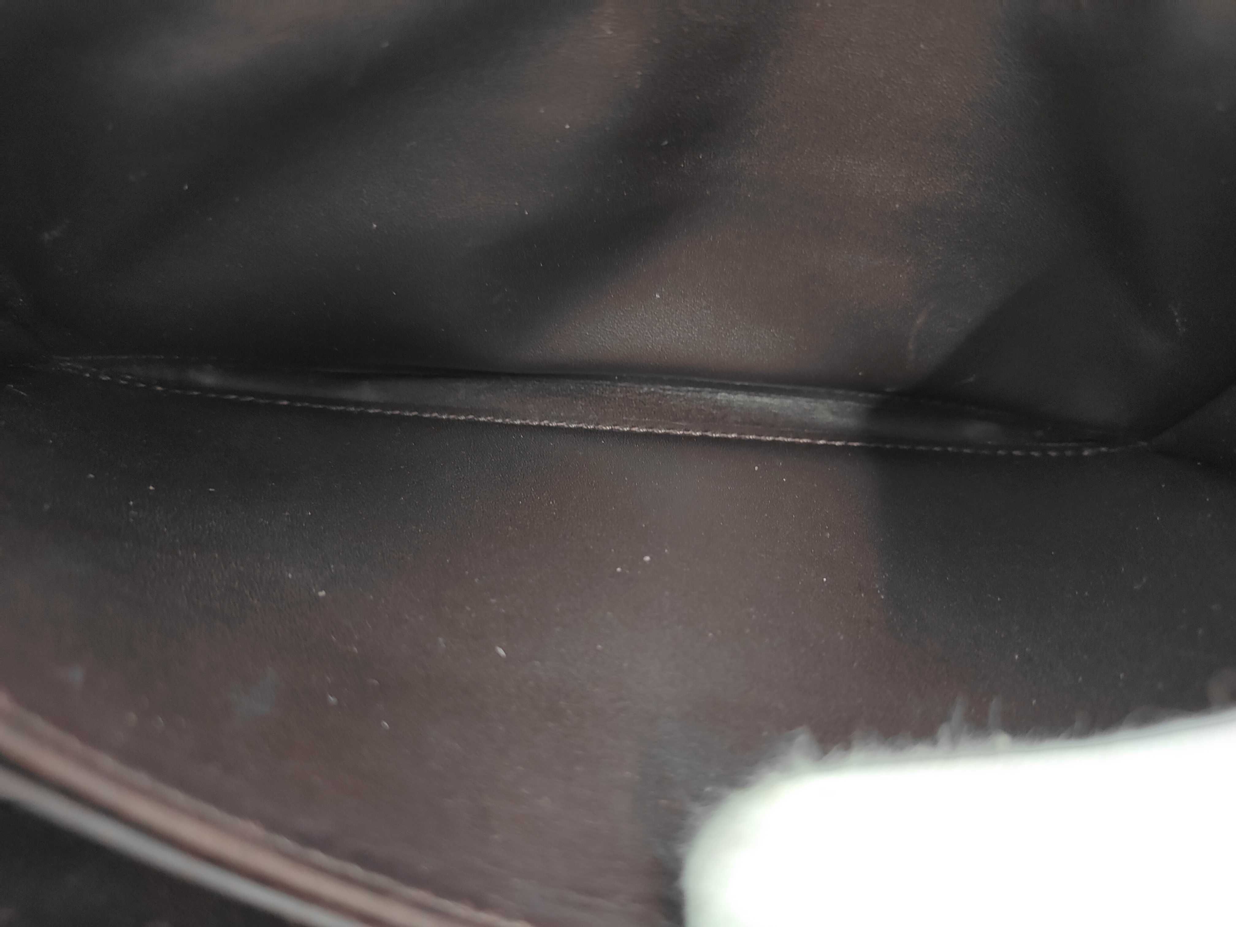 Vernis Amarante Zippy Wallet — view 6