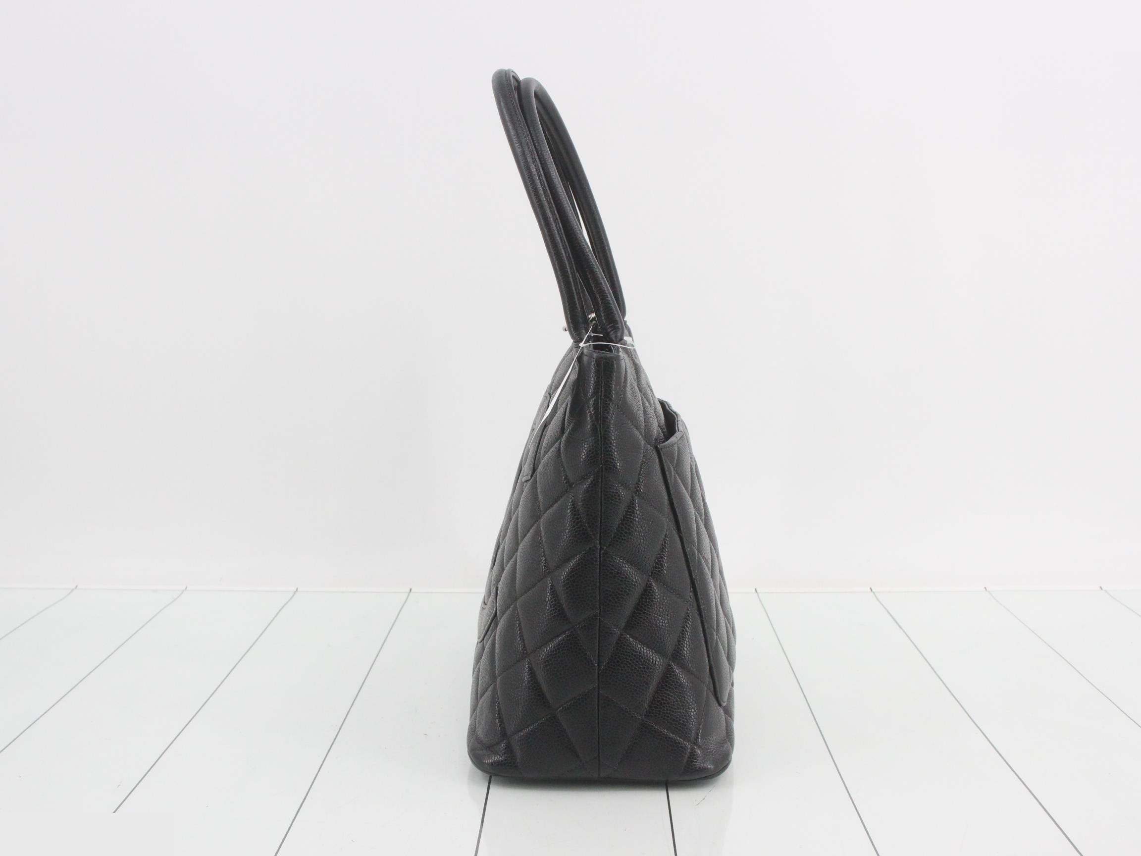 Caviar skin handbag — view 3