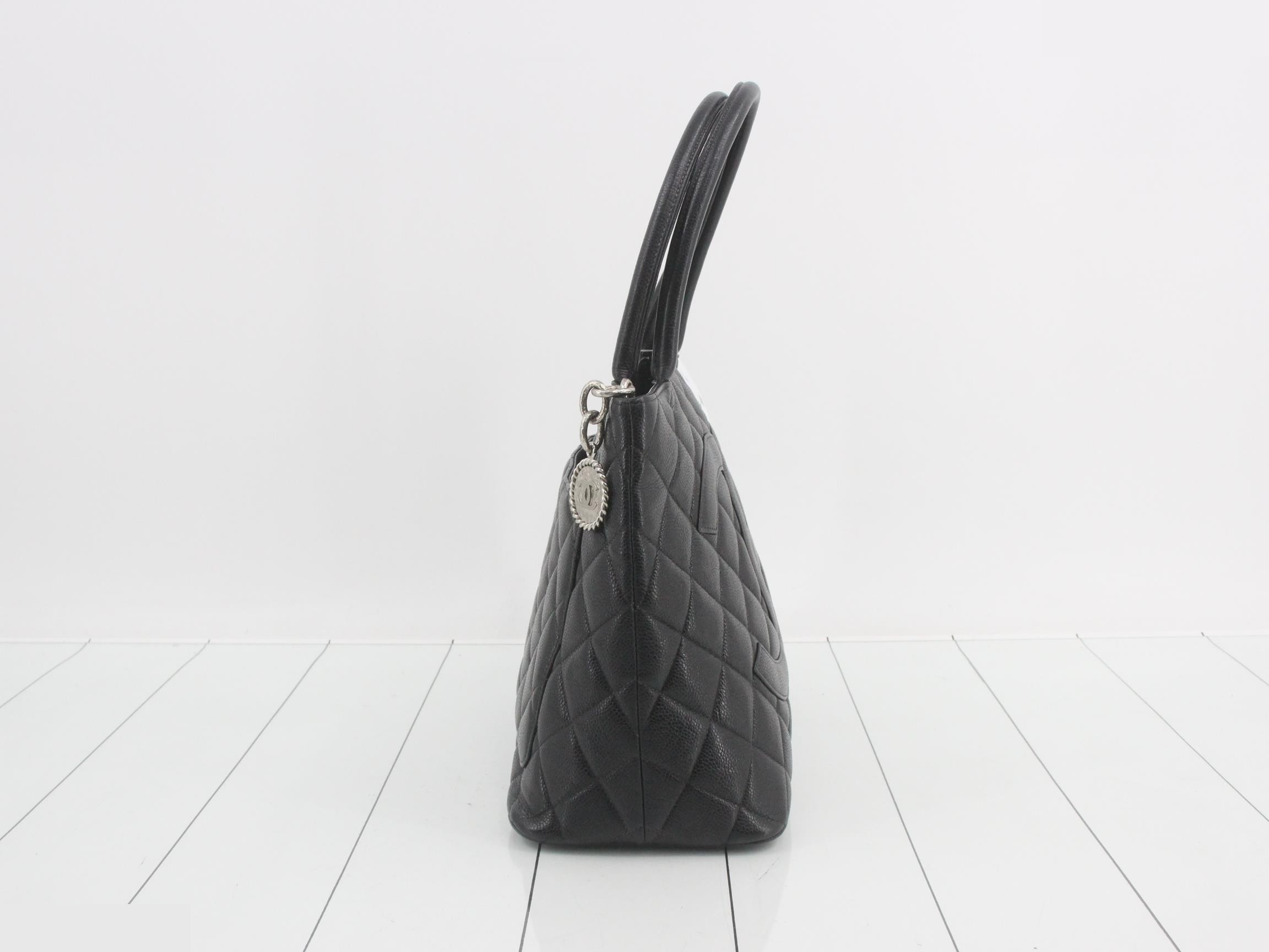 Caviar skin handbag — view 4