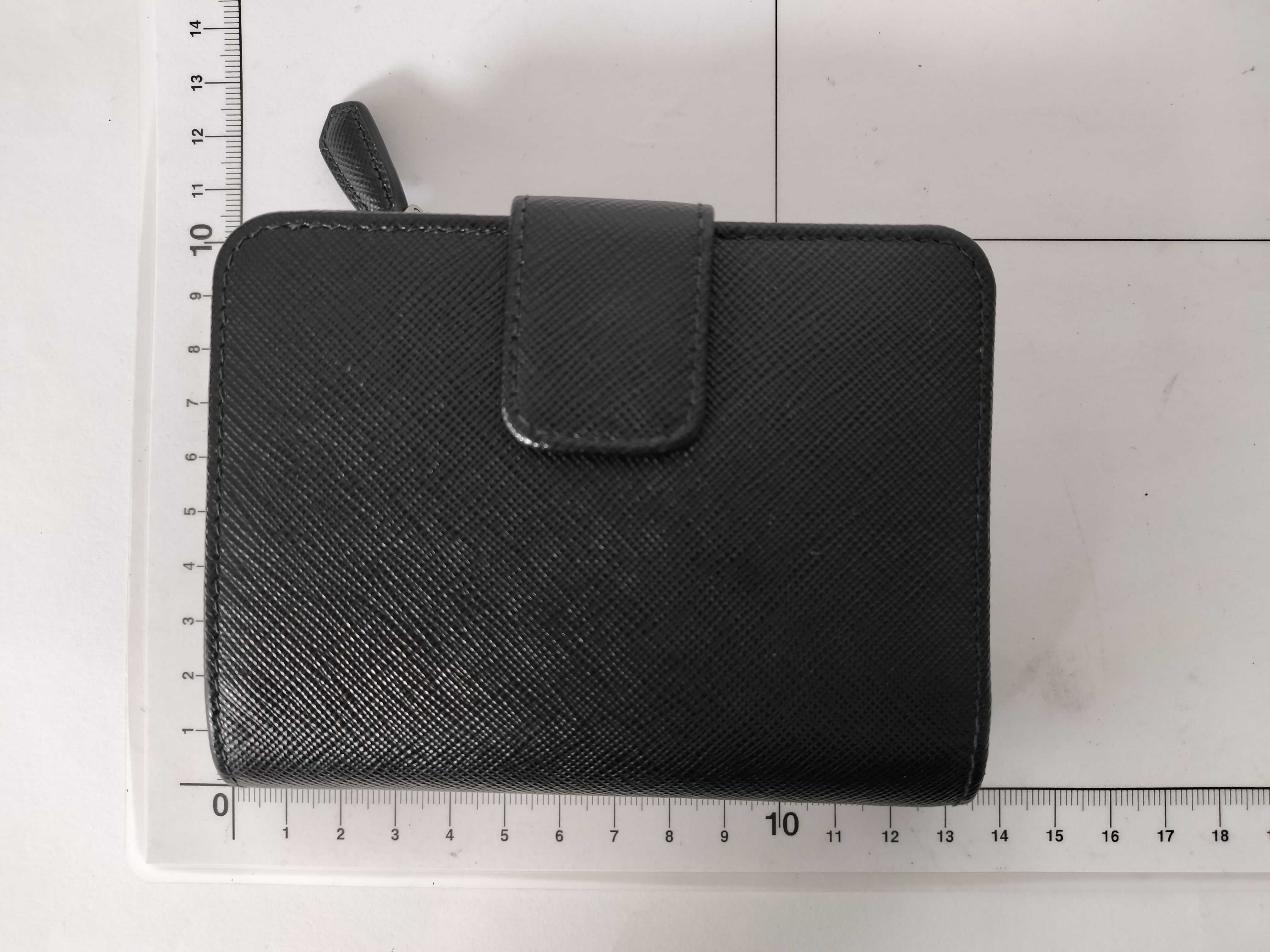 [20% UP] Saffiano Triangle Wallet — view 2
