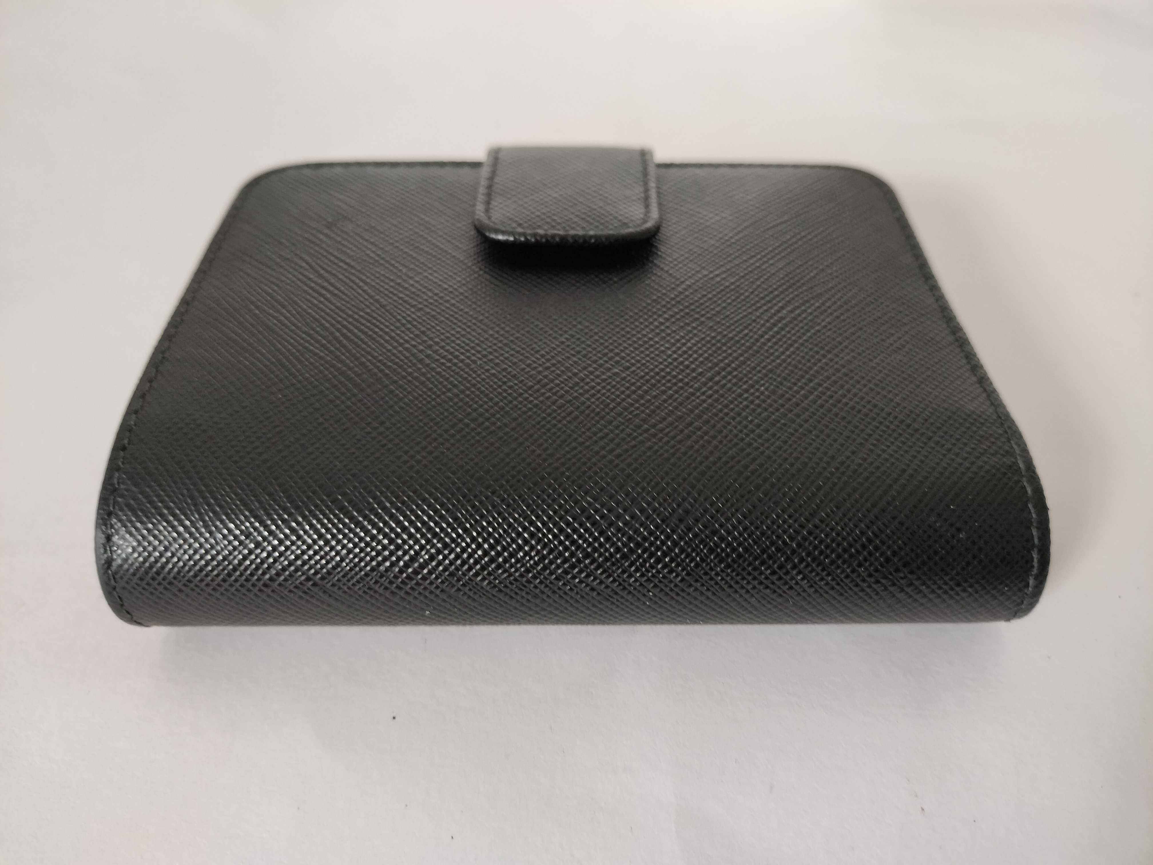 [20% UP] Saffiano Triangle Wallet — view 4