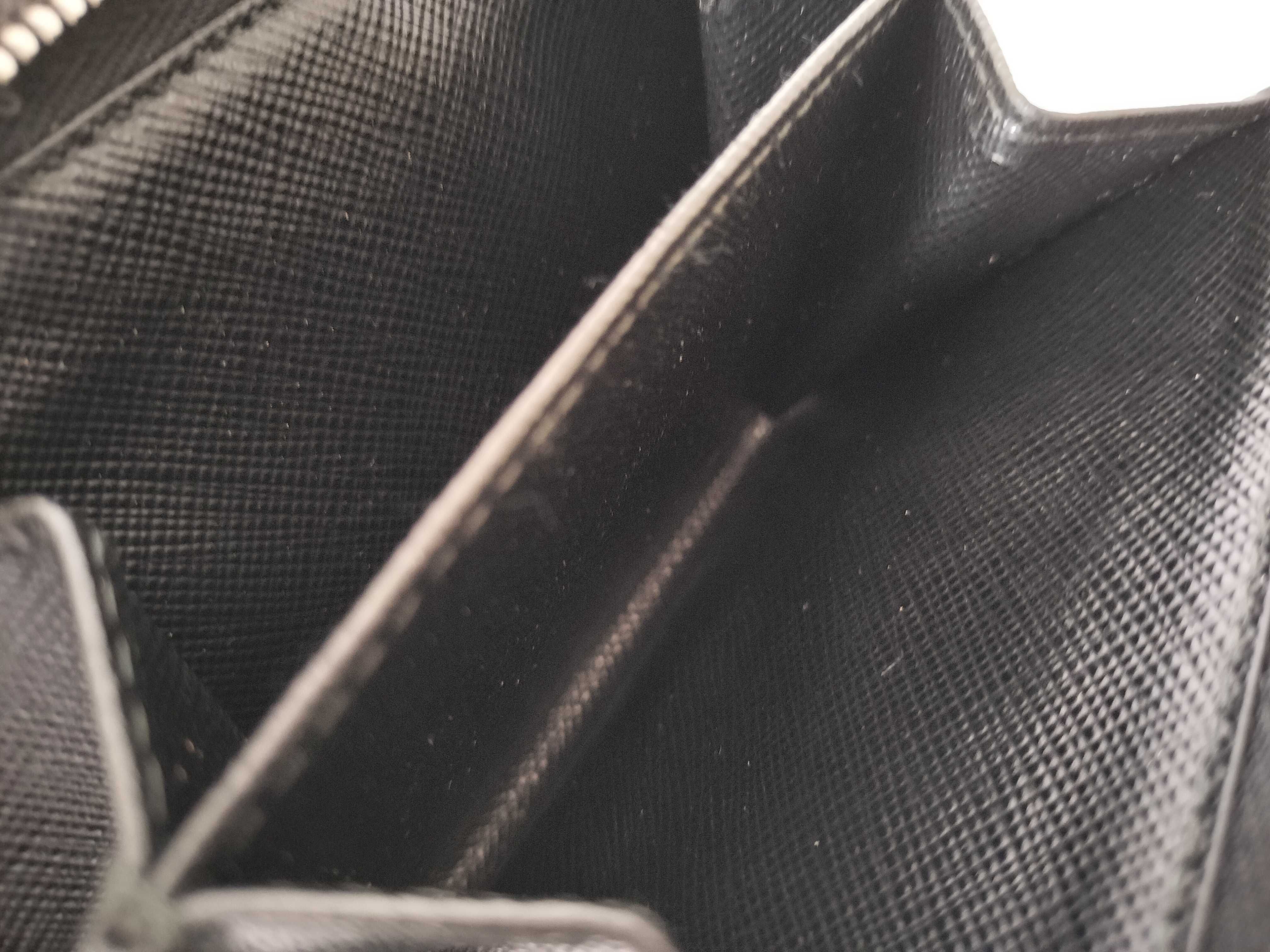 [20% UP] Saffiano Triangle Wallet — view 9