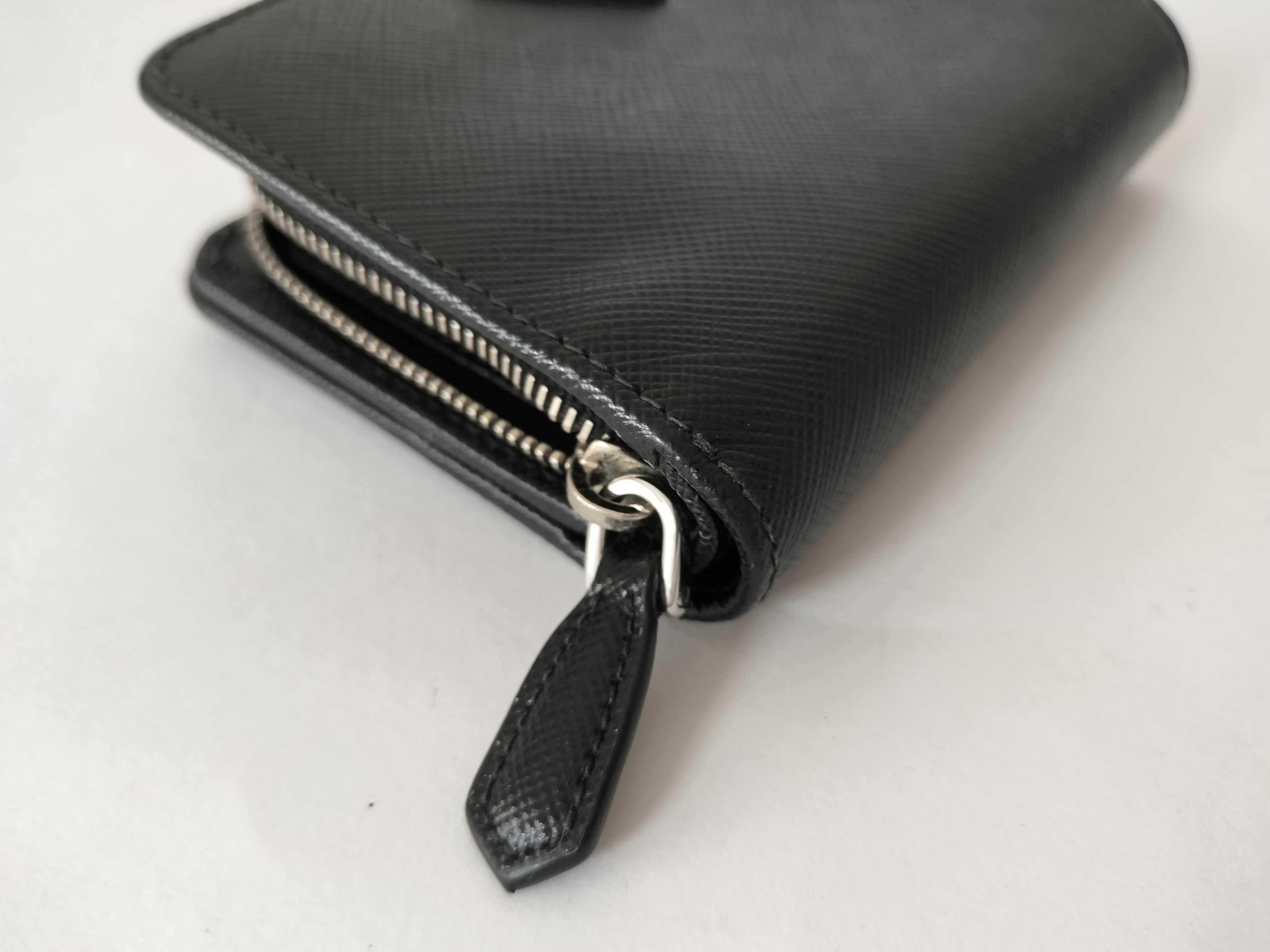 [20% UP] Saffiano Triangle Wallet — view 10