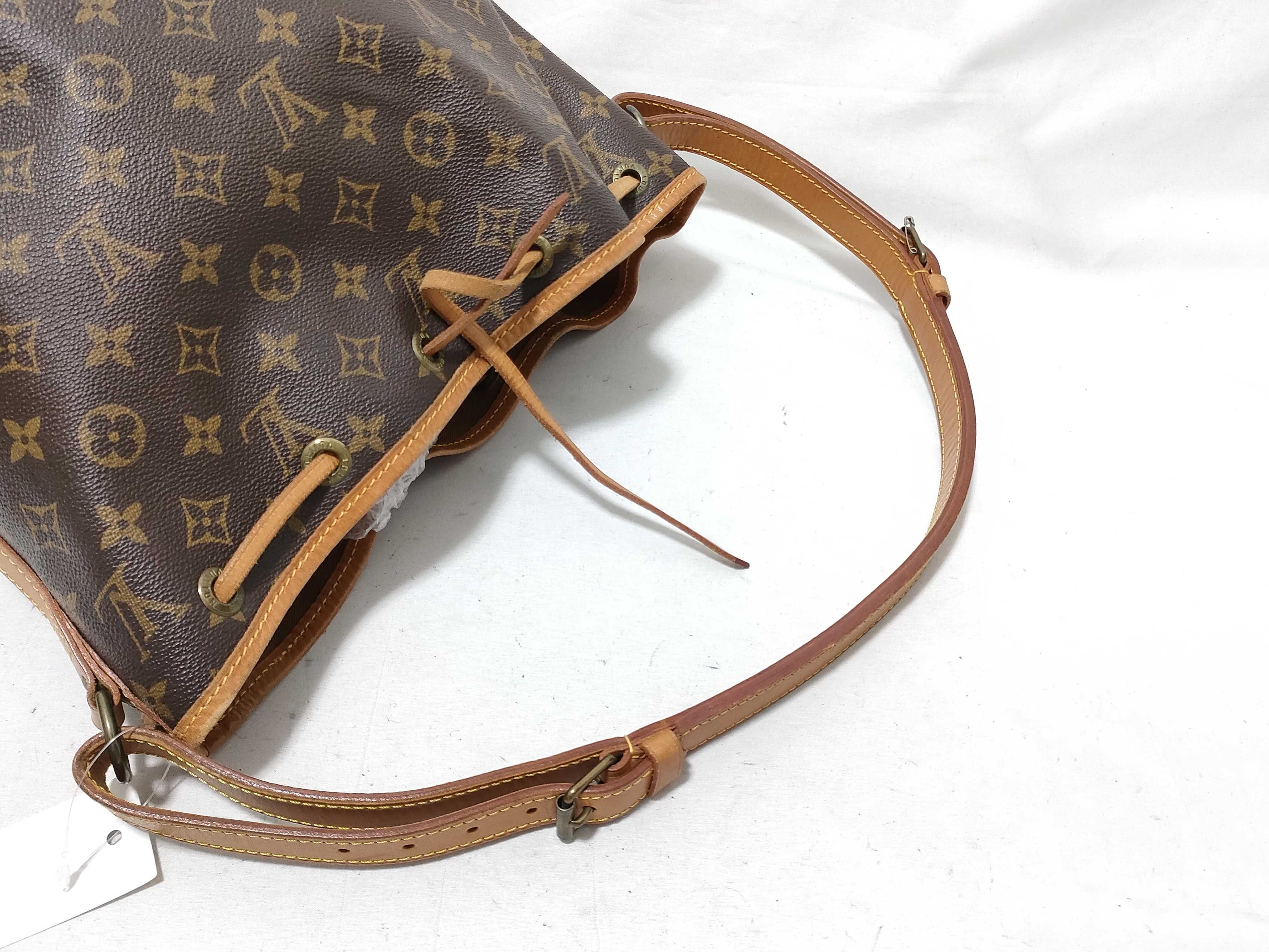 Monogram AR8901 Petit Noé Shoulder Bag — view 3