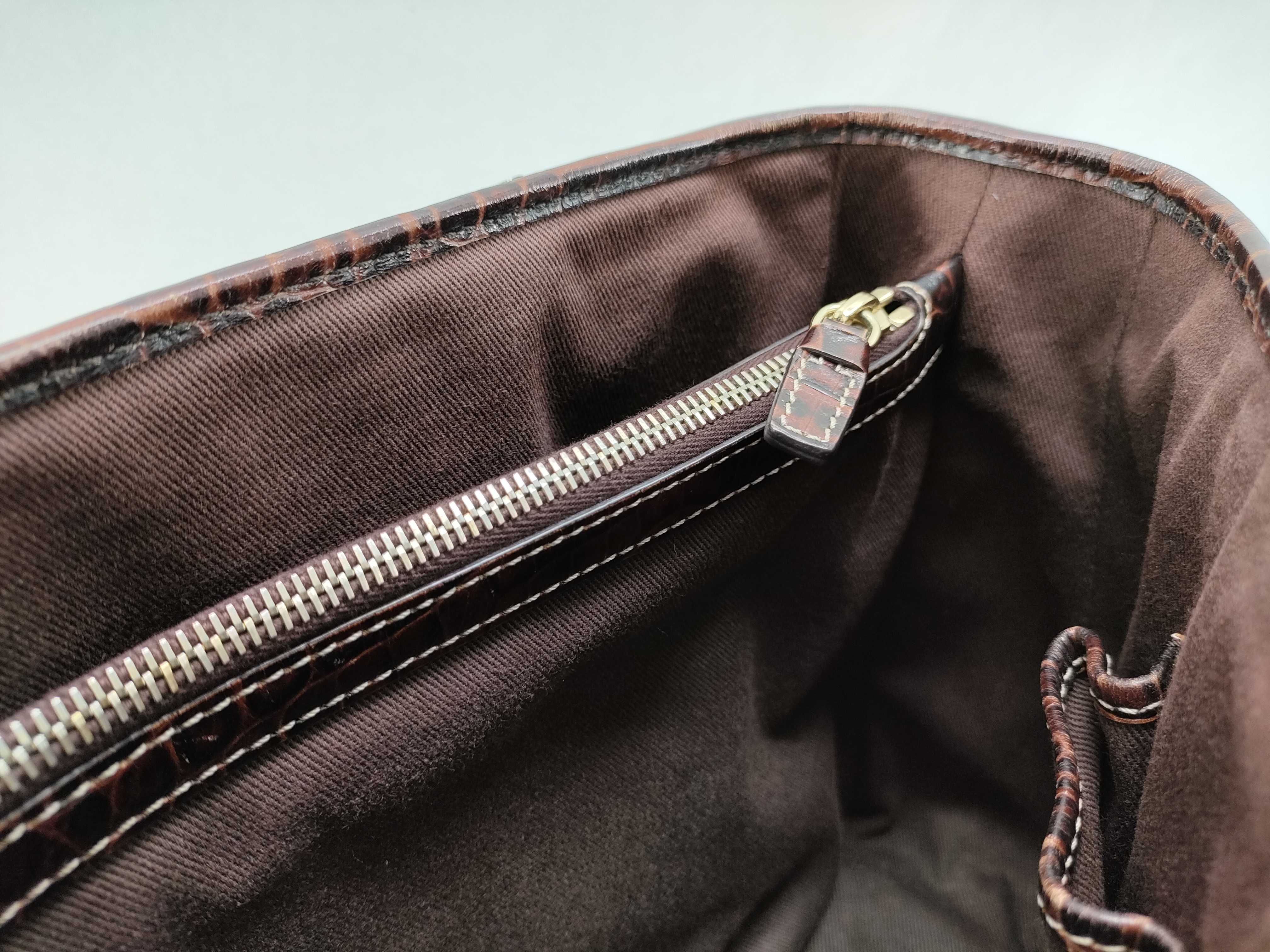 Triomphe Boogie Bag Crocodile Embossed Handbag — view 8