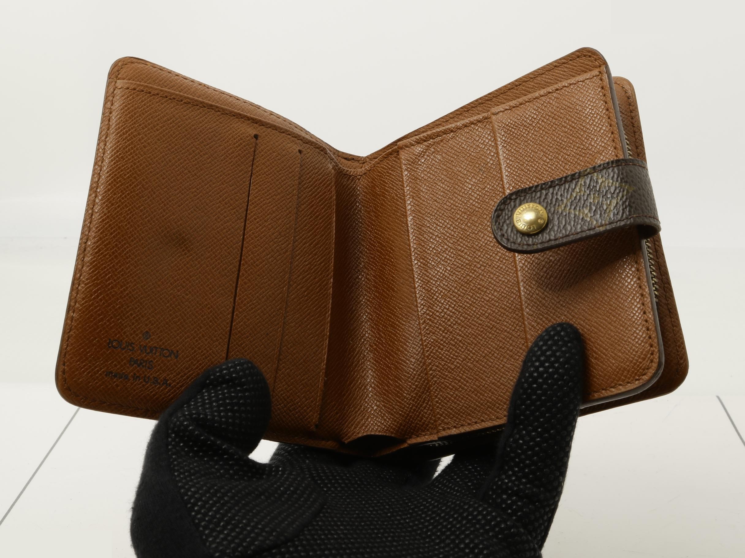 Compact Zip Bi-fold Wallet — view 4